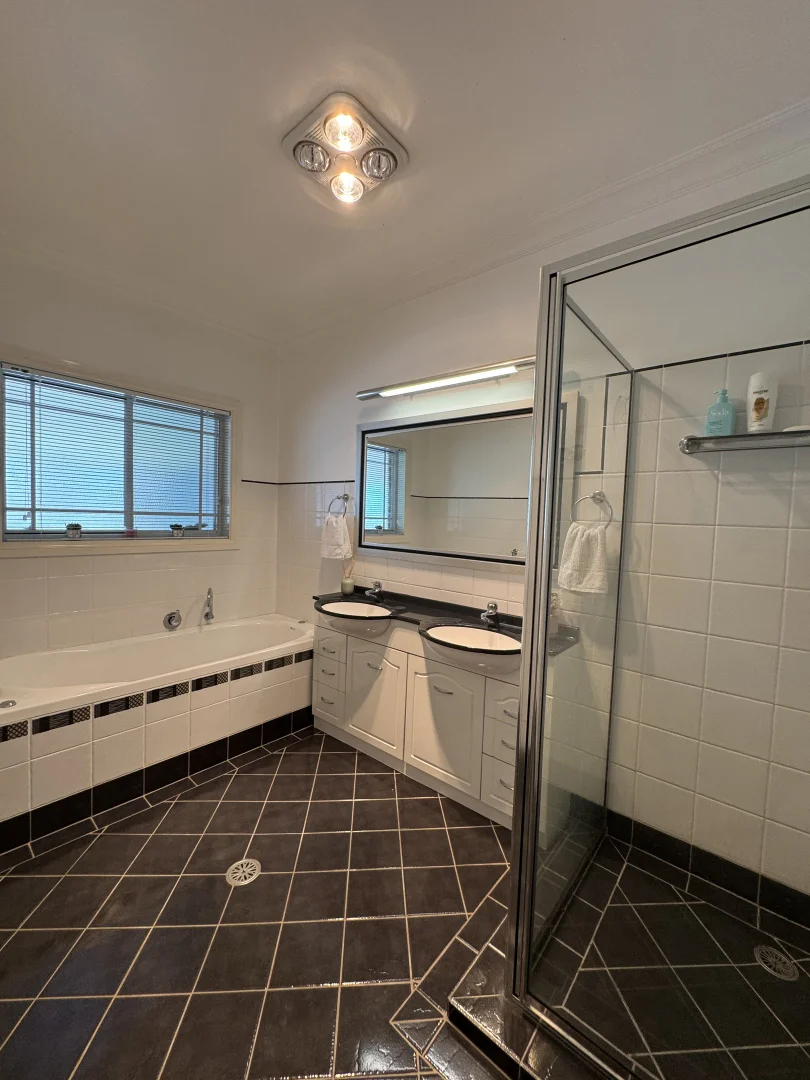 Additional image 22 of 26 Clancys Dr, Inverell NSW 2360