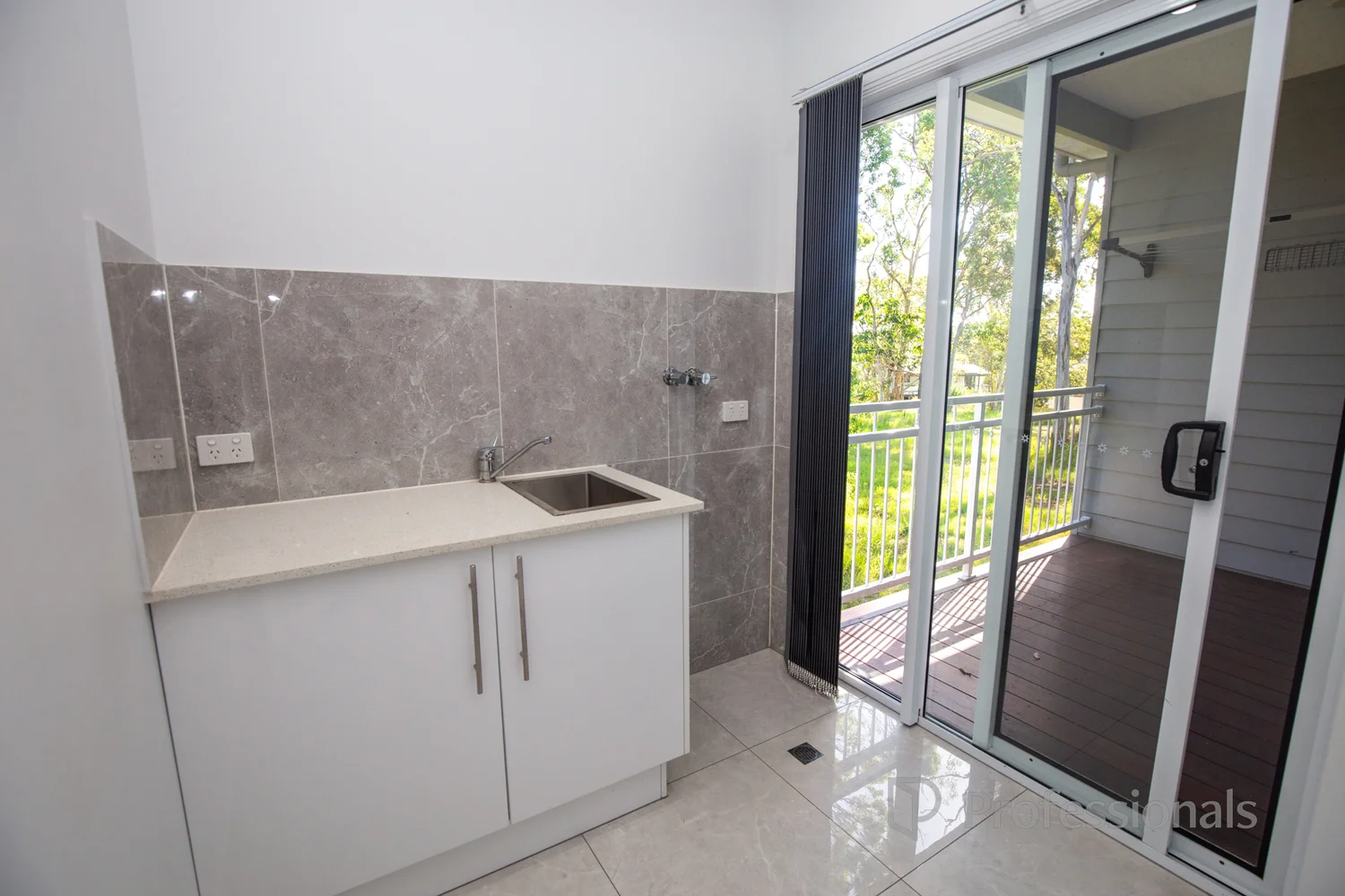 Additional image 24 of 17 High Central Road, Macleay Island QLD 4184