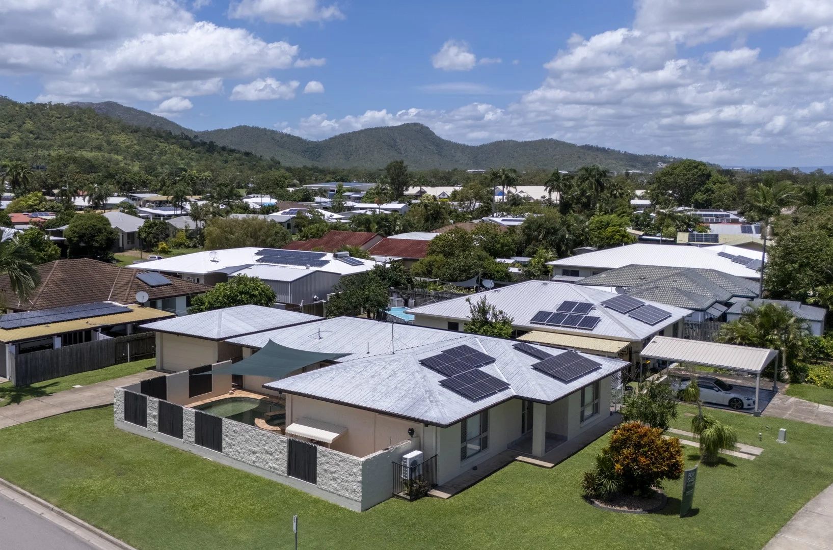 145 Yolanda Drive, Annandale QLD 4814