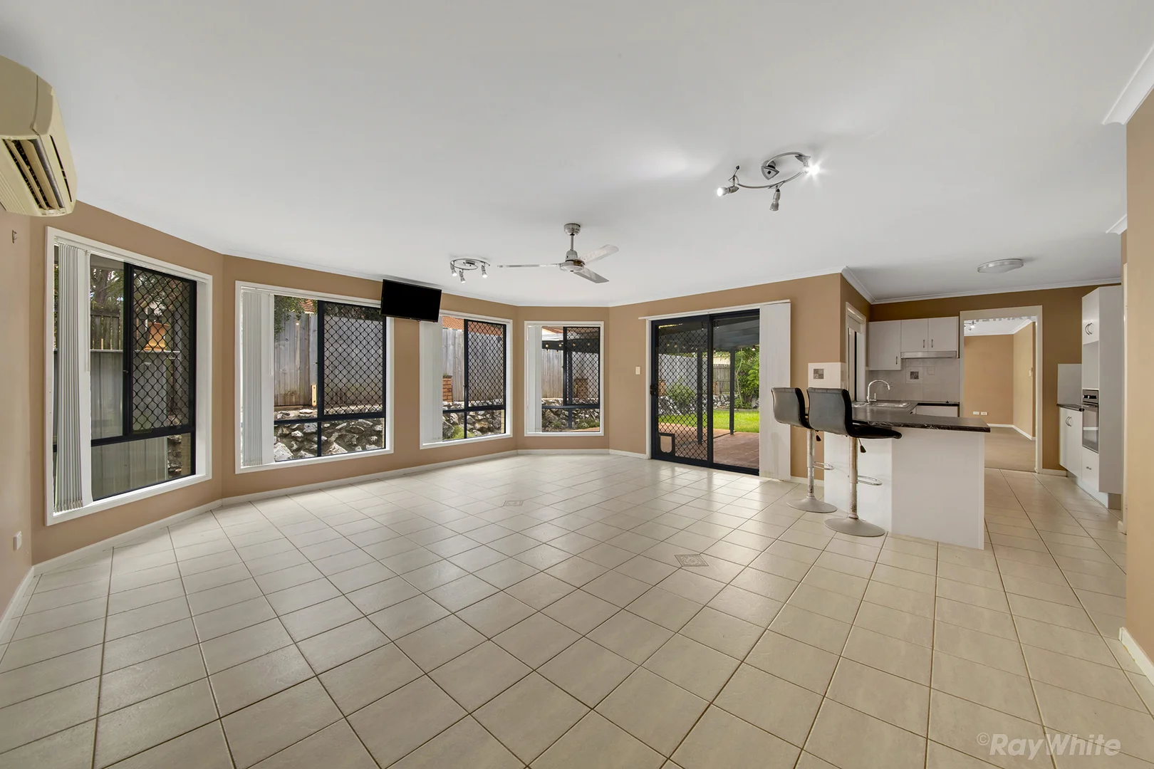 Additional image 2 of 4a Carinya Drive, Clinton QLD 4680