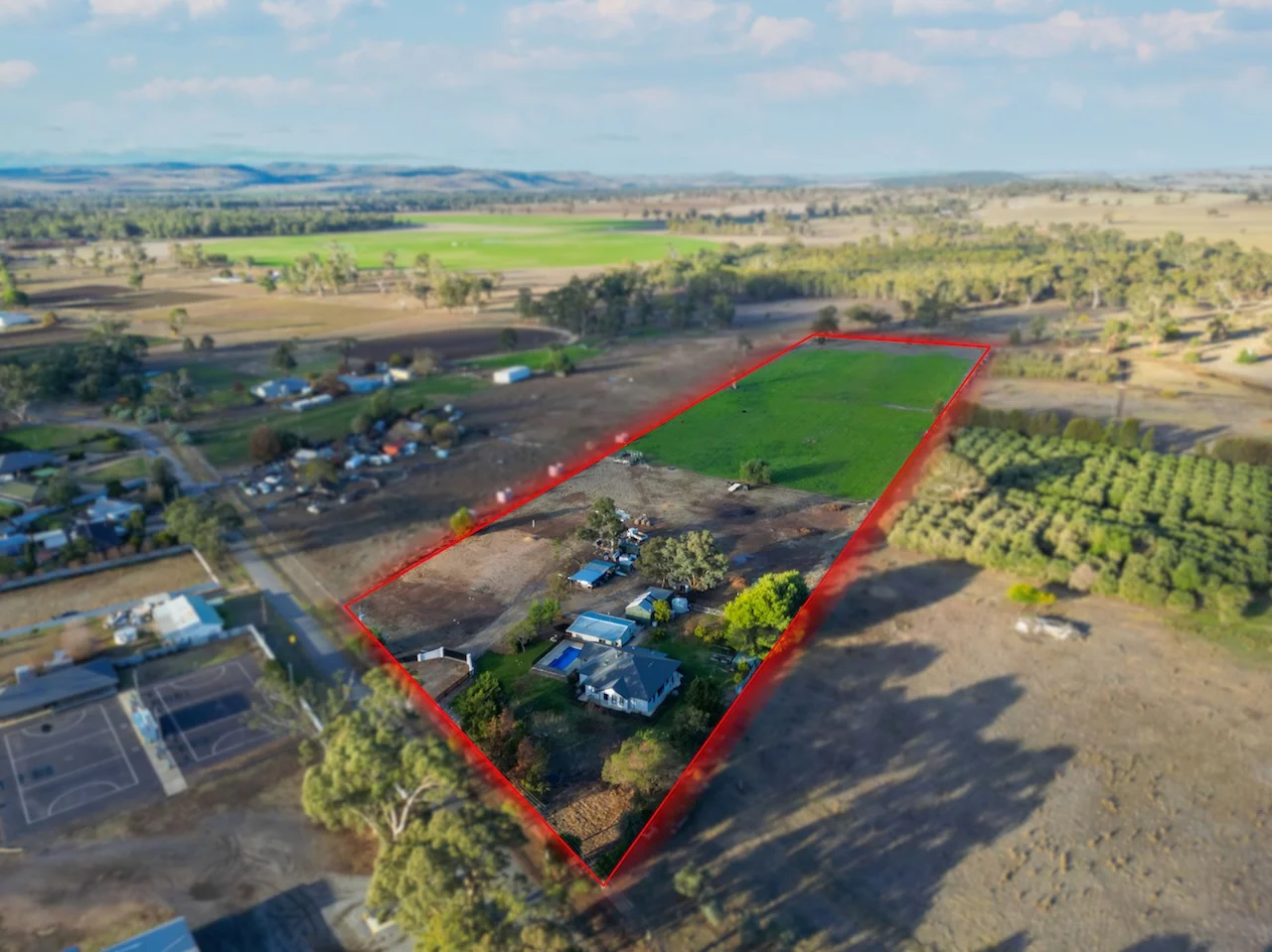 3 Pioneer Avenue, Gumly Gumly NSW 2652