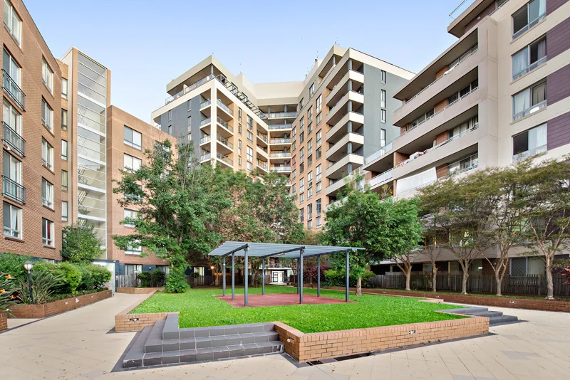 5038/57 Queen St, Auburn NSW 2144