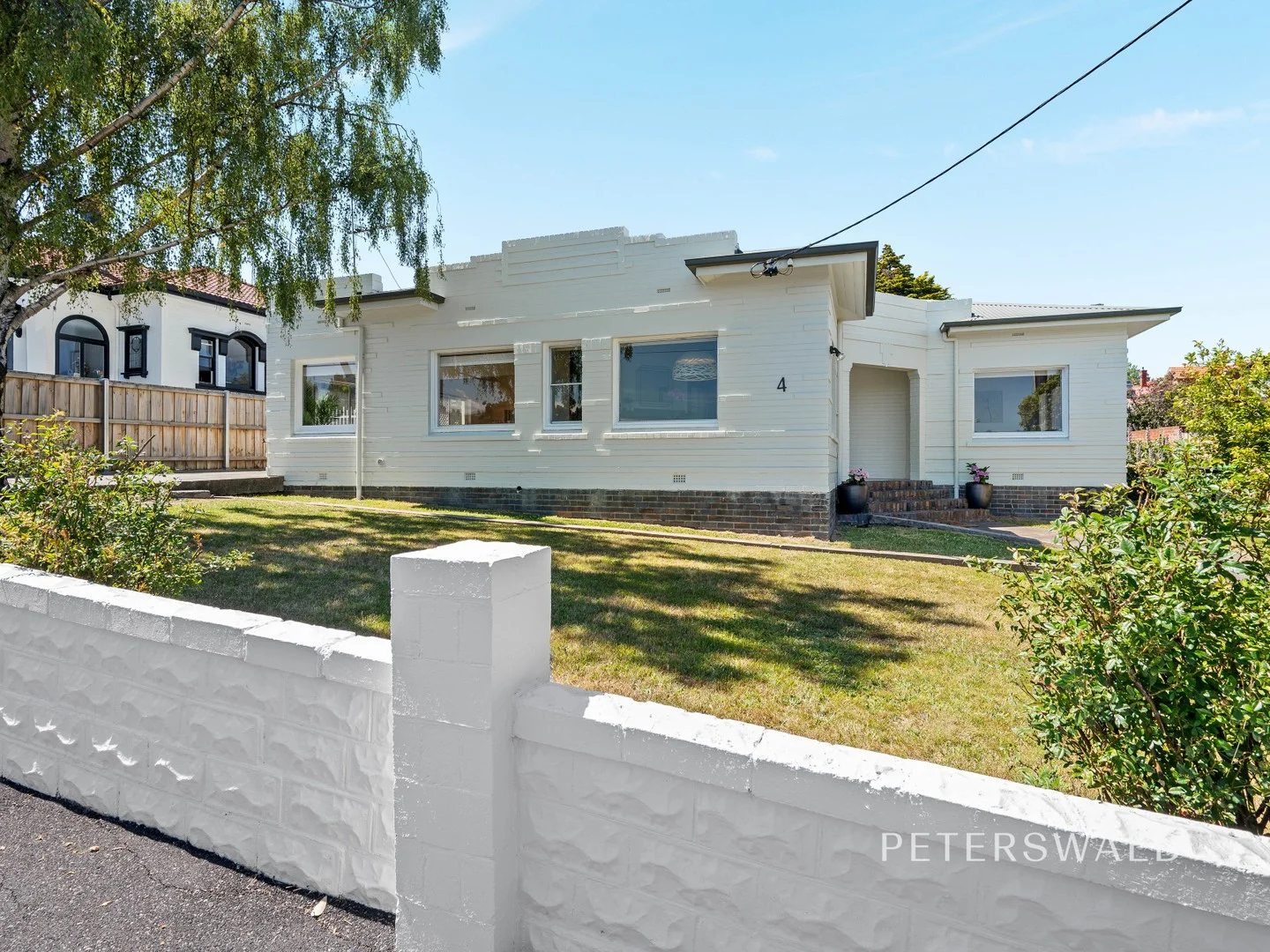 4 Sunnyside Road, New Town TAS 7008