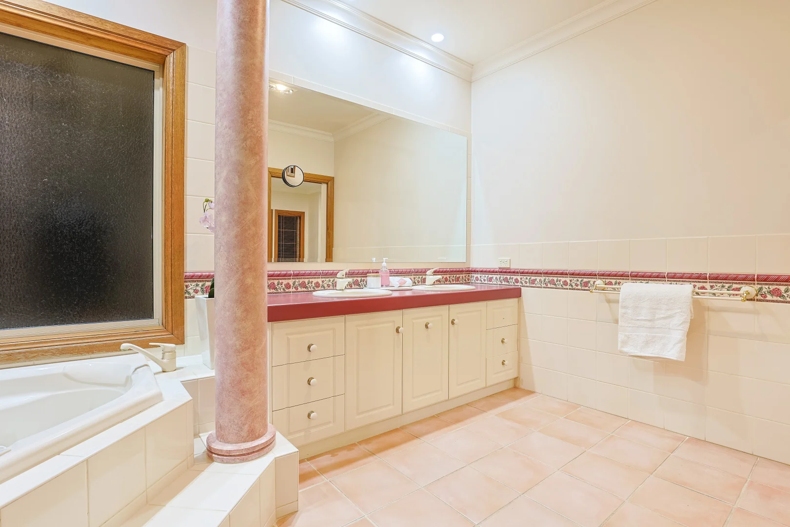 Additional image 38 of 6 Regency Parade, Mildura VIC 3500