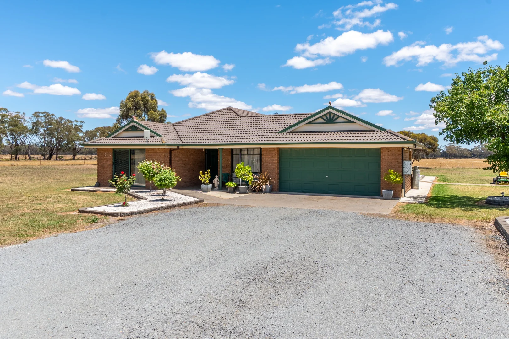 Additional image 2 of 14 Oak Street, Temora NSW 2666