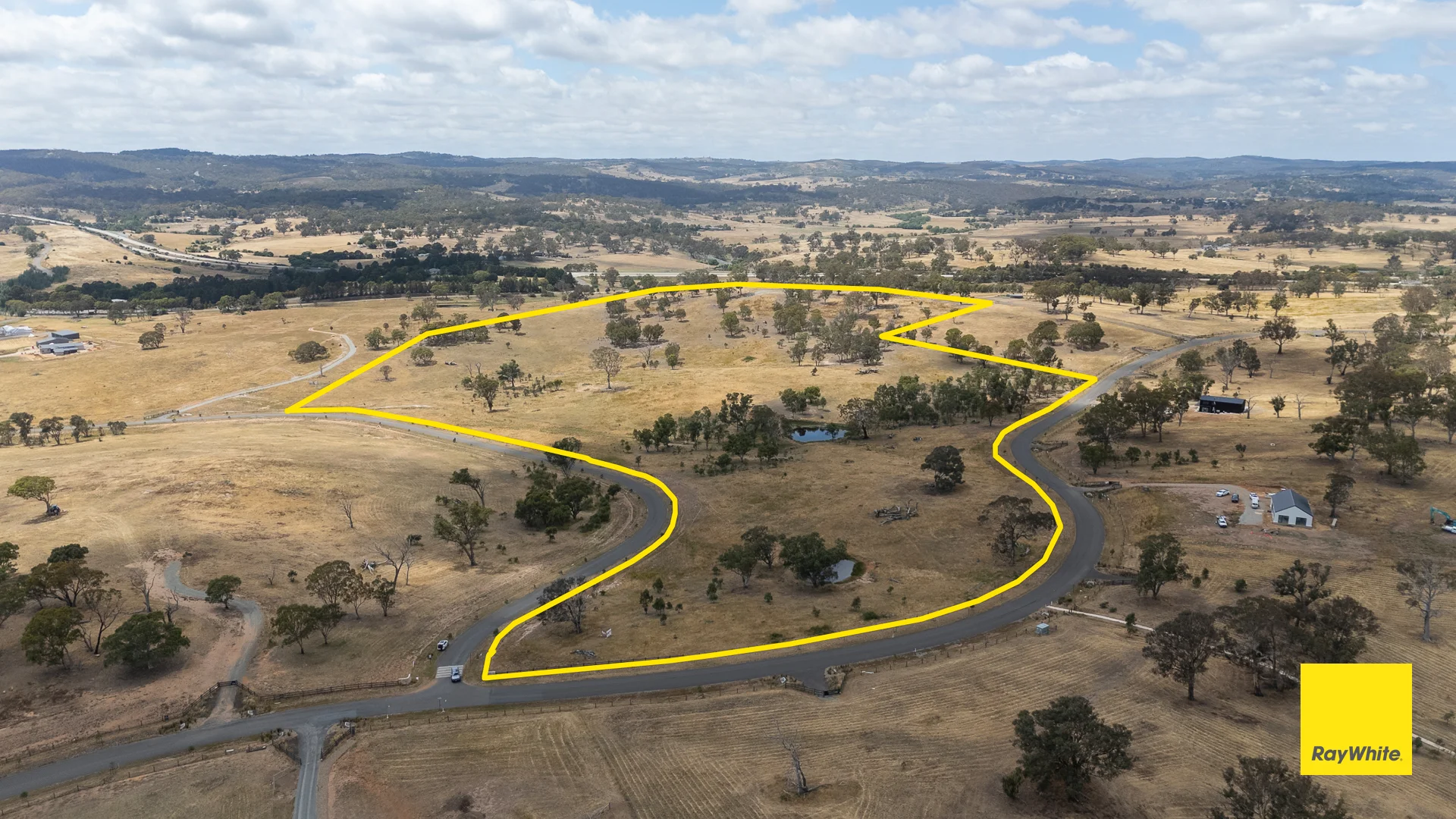 Additional image 14 of 132 Woodbury Drive, Sutton NSW 2620