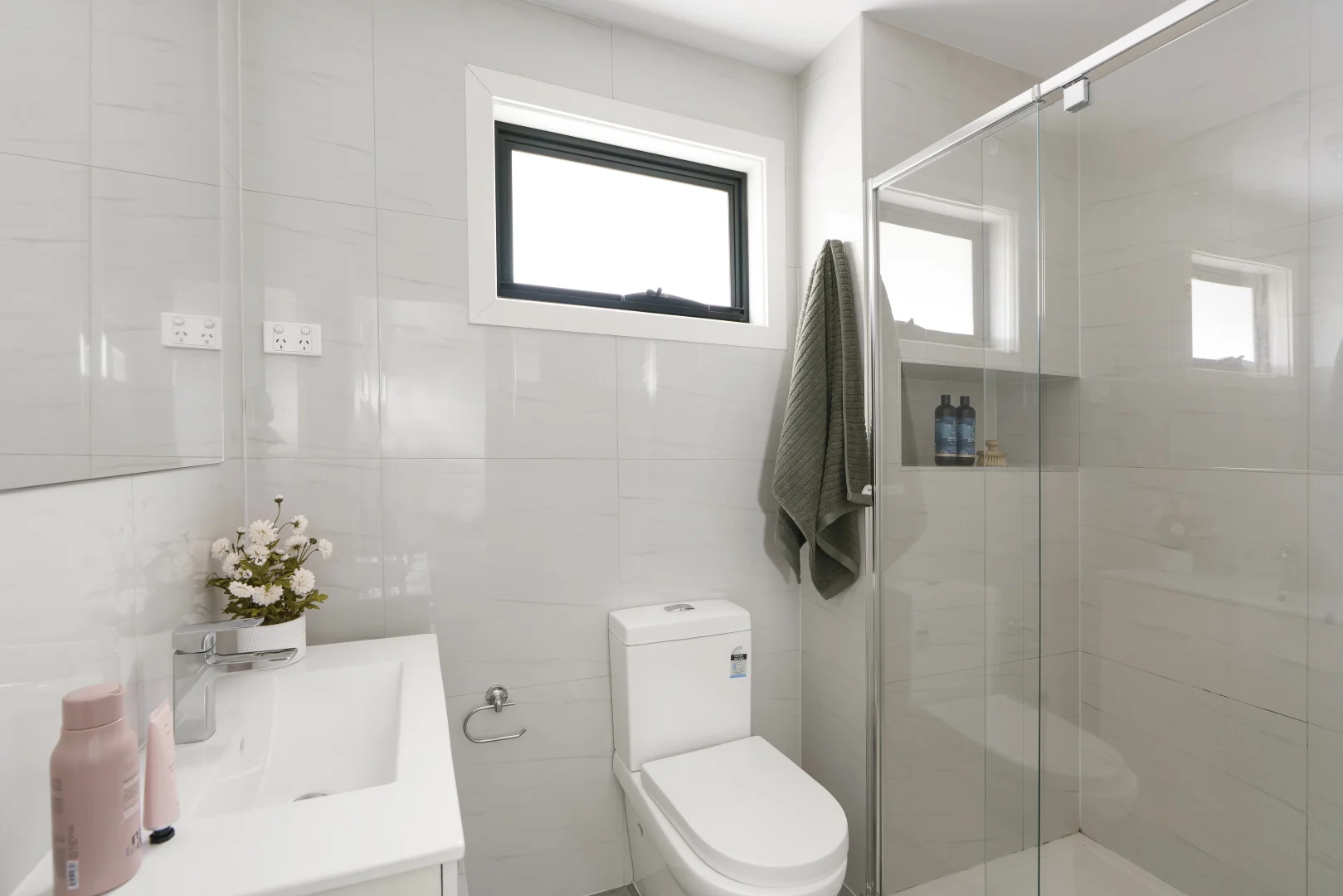 Additional image 10 of 2/23 Win-Malee Street, Hadfield VIC 3046