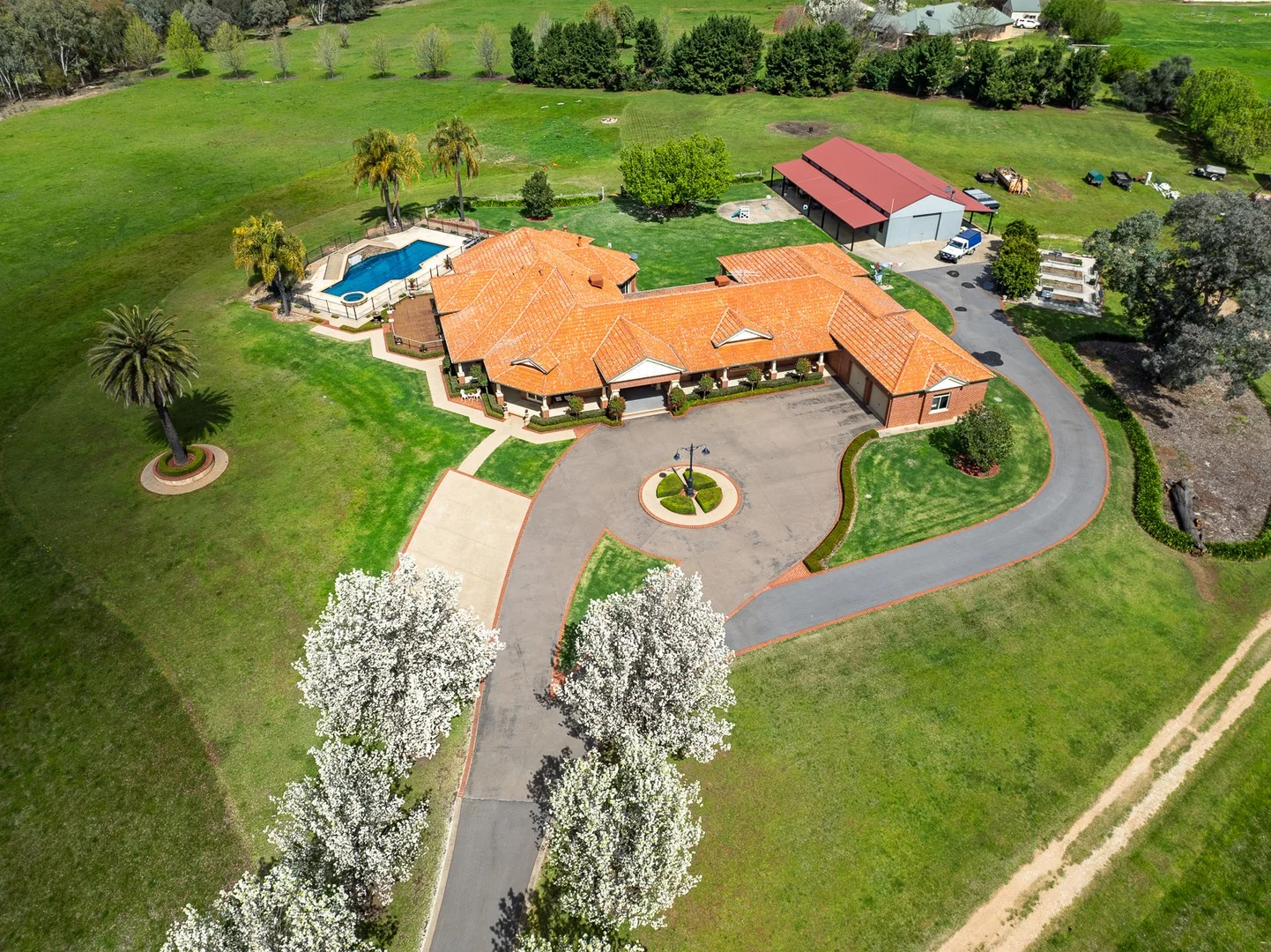 55 CLANDEBOYE ROAD, Baranduda VIC 3691