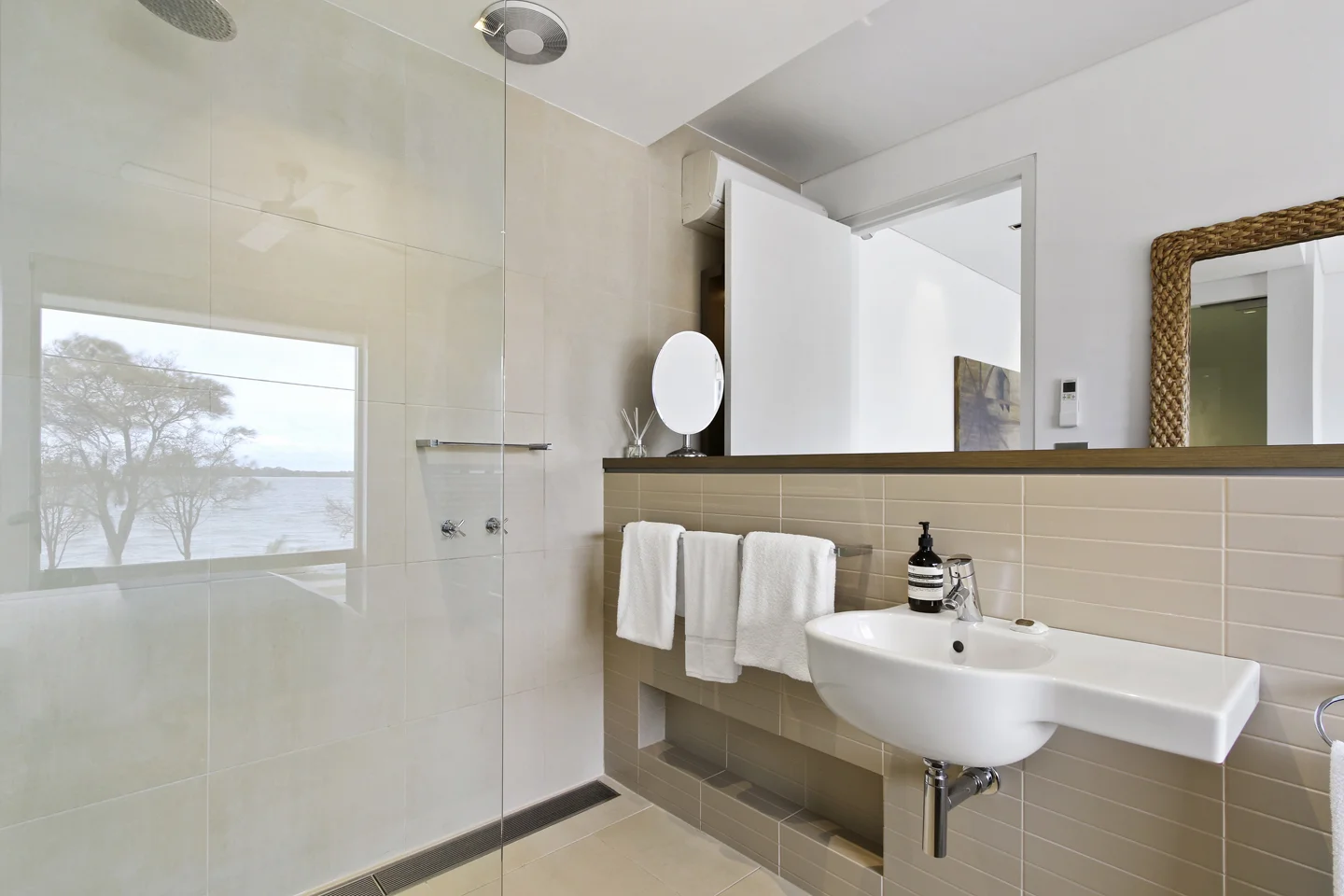 Additional image 12 of Unit 4/28 Metung Rd, Metung VIC 3904