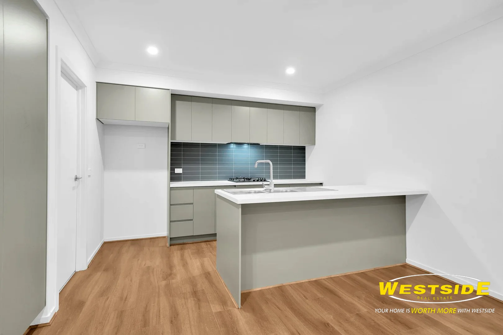 Additional image 6 of 4/3 Rosso Drive, Tarneit VIC 3029