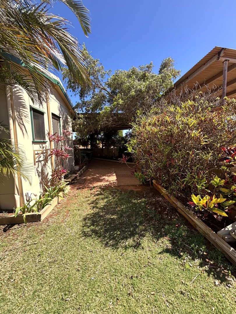 Additional image 38 of 563 & 561 Robinson Street, Carnarvon WA 6701