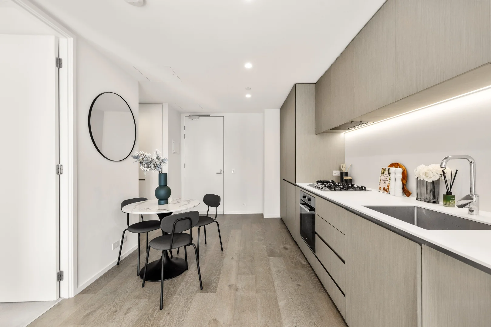 Additional image 6 of 3017/70 Southbank Boulevard, Southbank VIC 3006