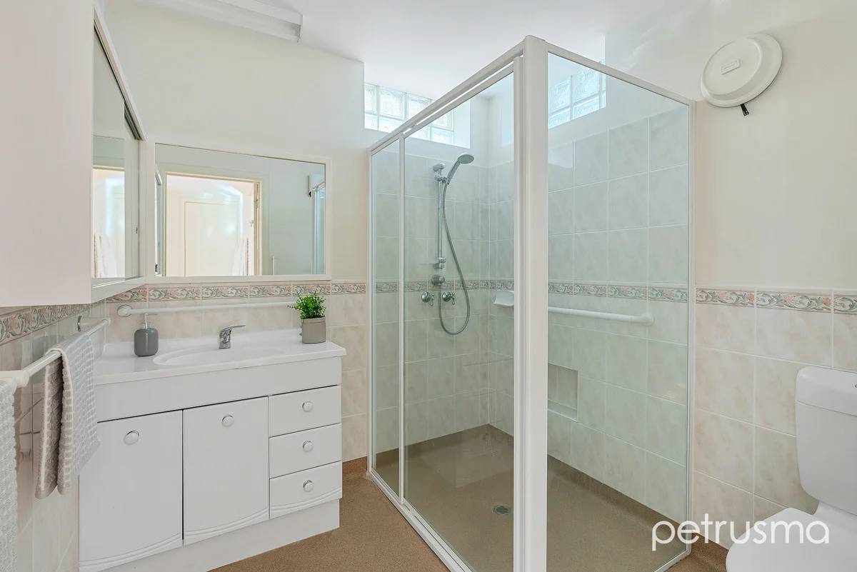 Additional image 20 of 3 Ambleside, Lindisfarne TAS 7015