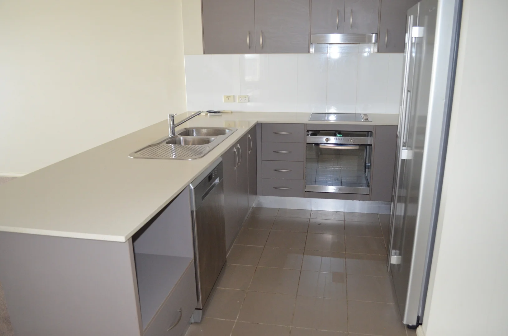 Additional image 2 of 703/215 -217 Pacific Highway, Charlestown NSW 2290