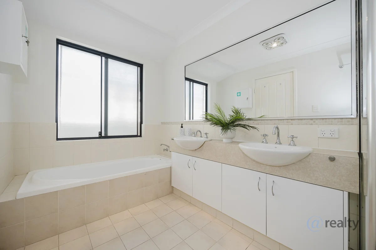 Additional image 14 of 39 St Joseph Fairway, Success WA 6164