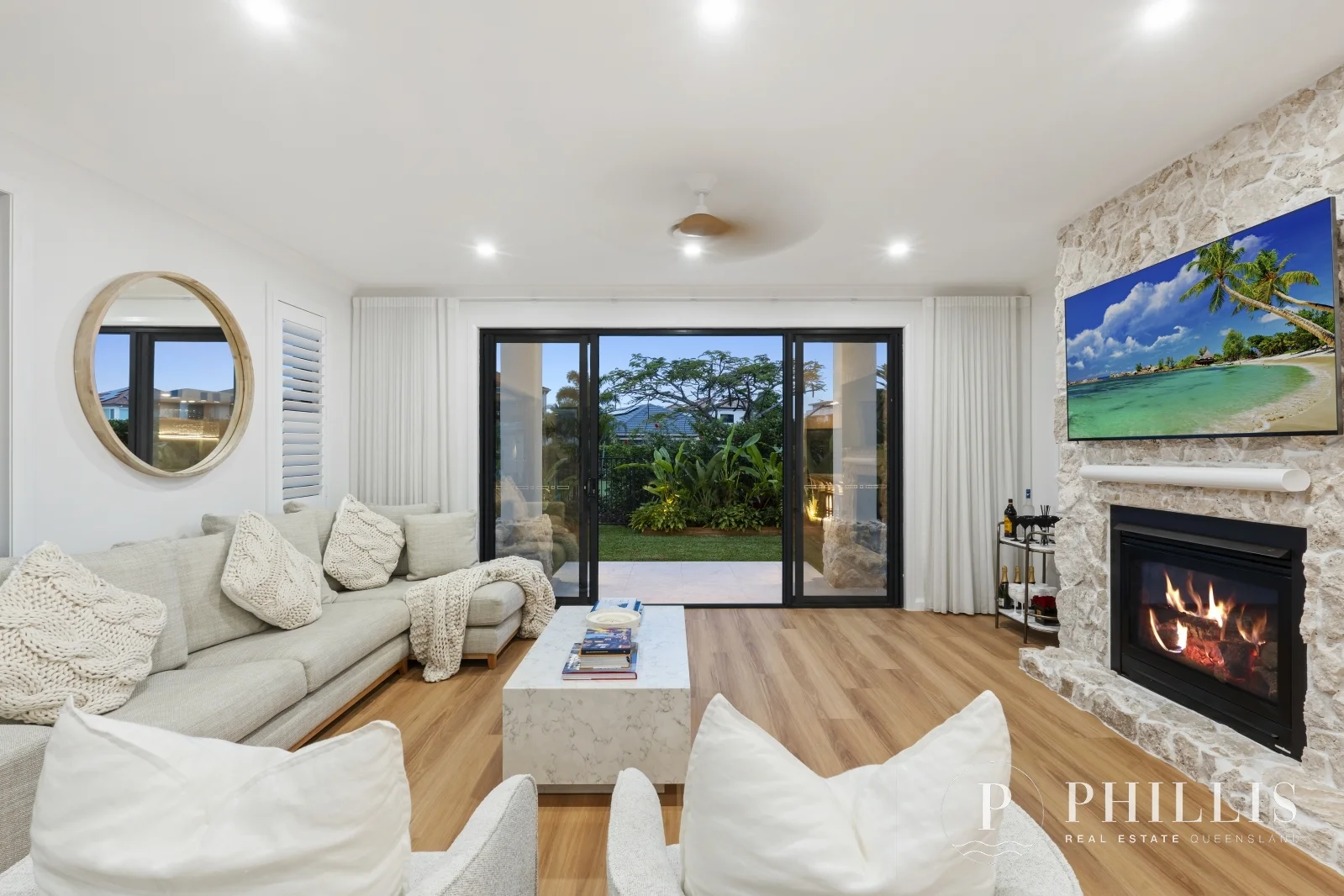 Additional image 14 of 2566 Cressbrook Drive, Hope Island QLD 4212