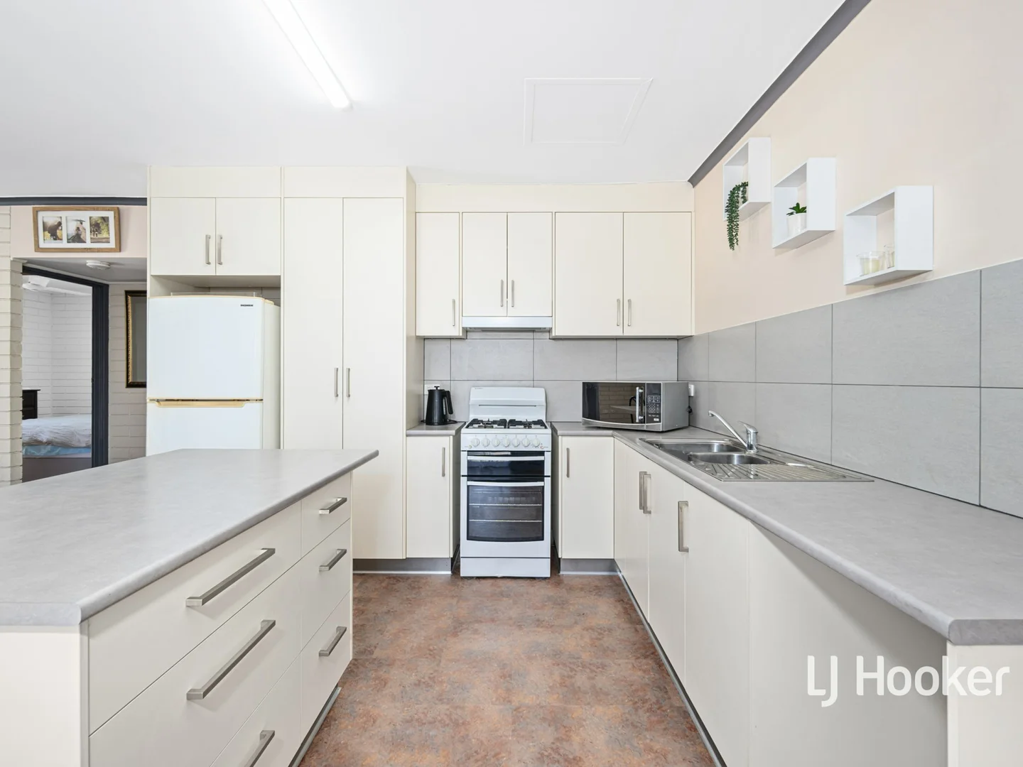 Additional image 5 of 4/16 Bradshaw Drive, Gillen NT 0870