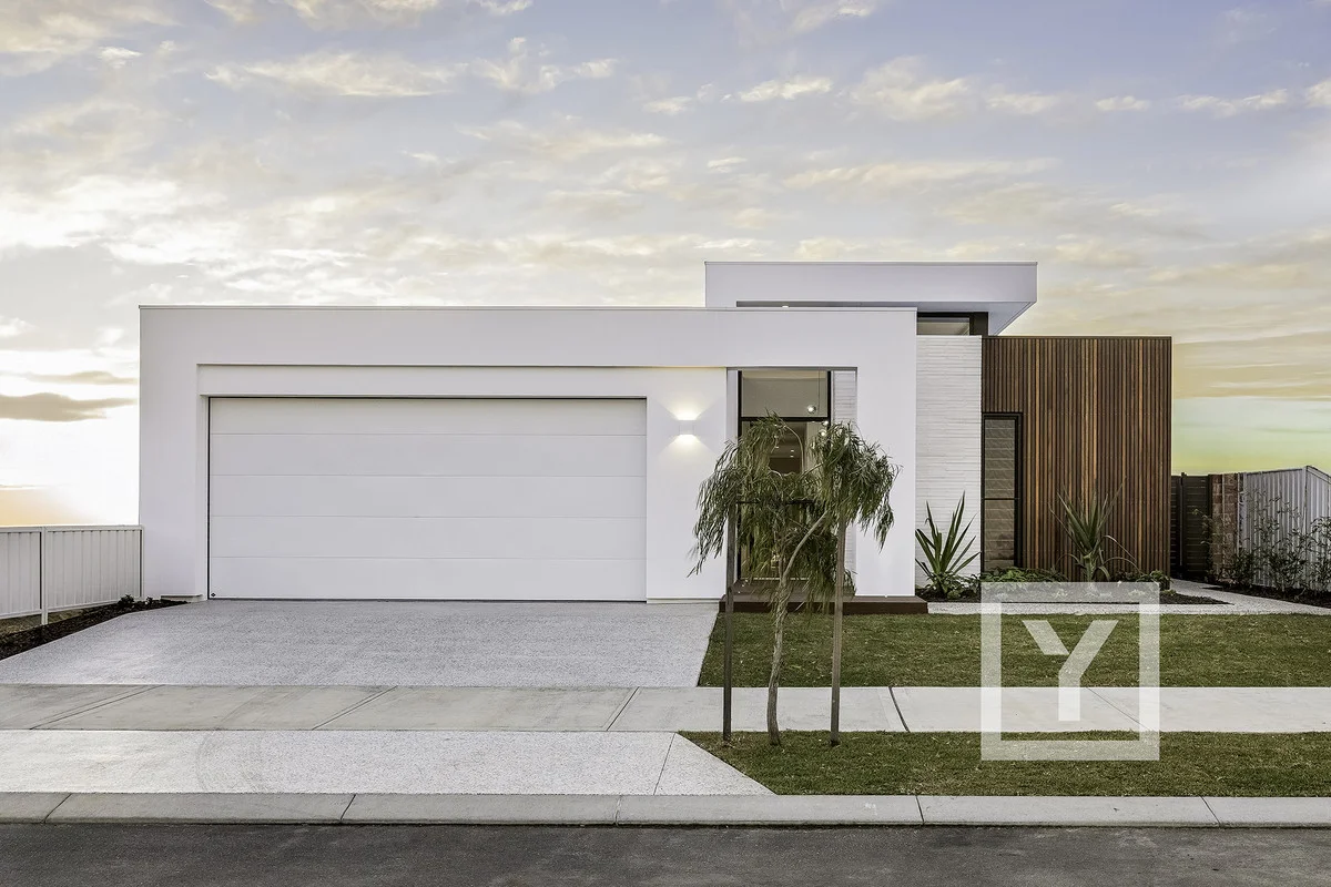 28 Chine Place, Geographe WA 6280