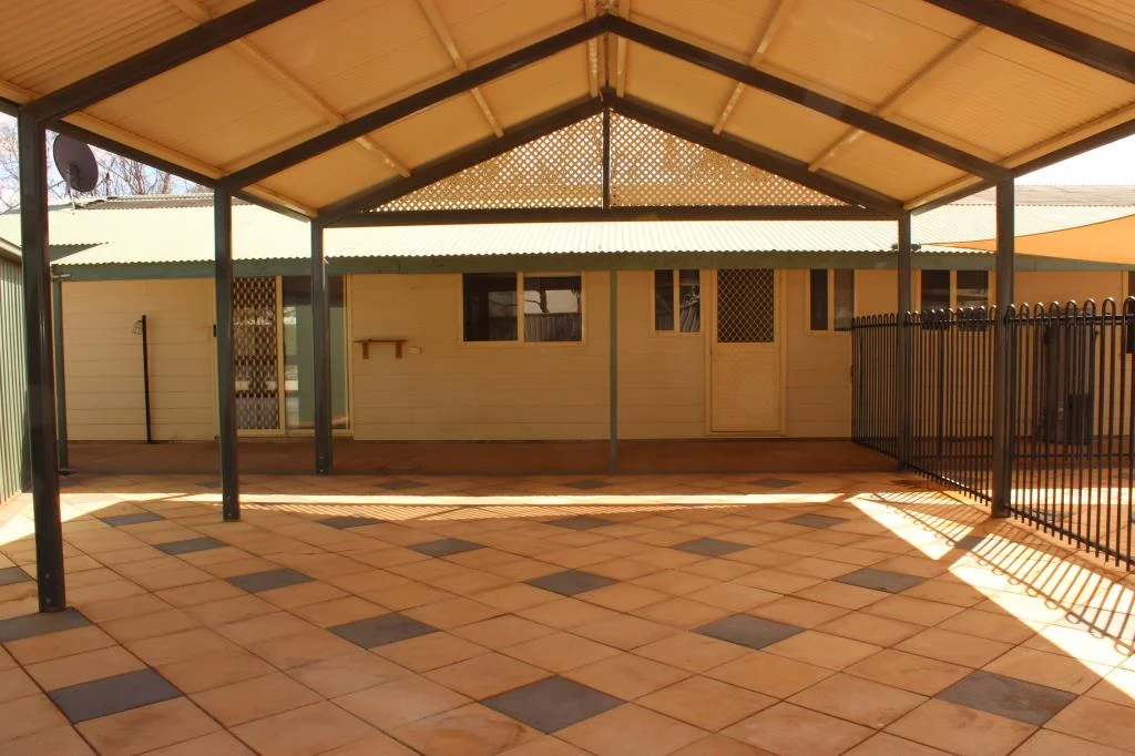 Additional image 11 of 28 Bopeechee Street, Roxby Downs SA 5725