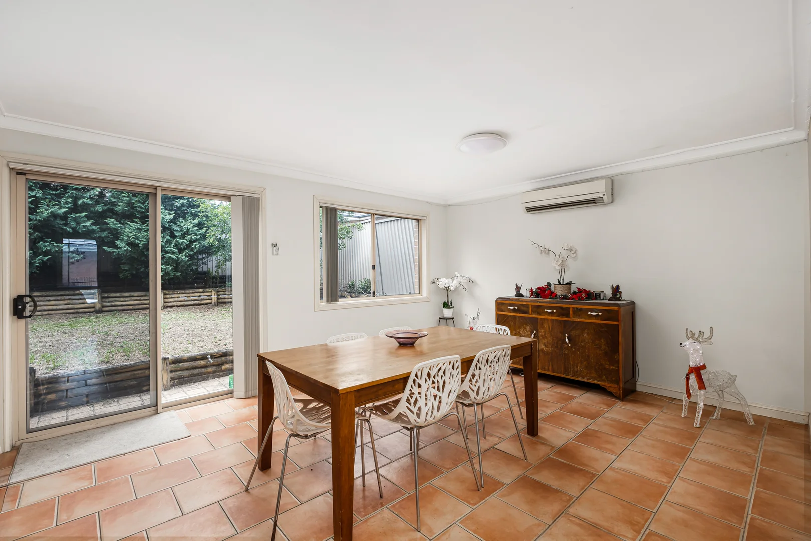 Additional image 5 of 186 James Cook Drive, Kings Langley NSW 2147