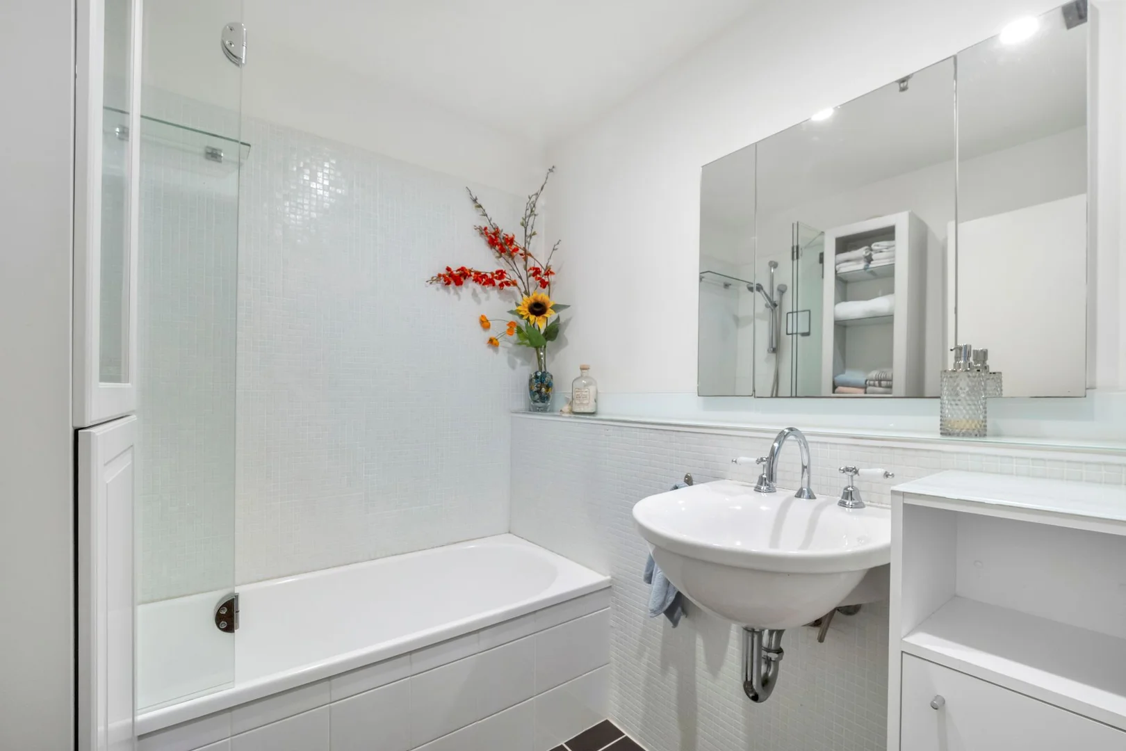 Additional image 31 of 401/88 Macquarie Street, Teneriffe QLD 4005