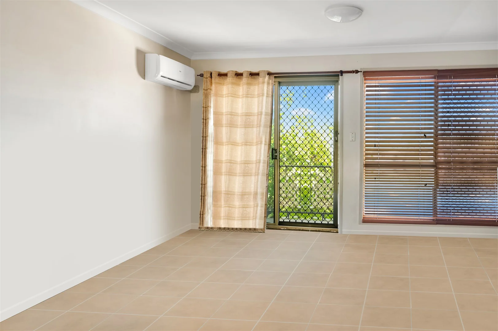 Additional image 2 of 4/16 Kent Street, West Gladstone QLD 4680