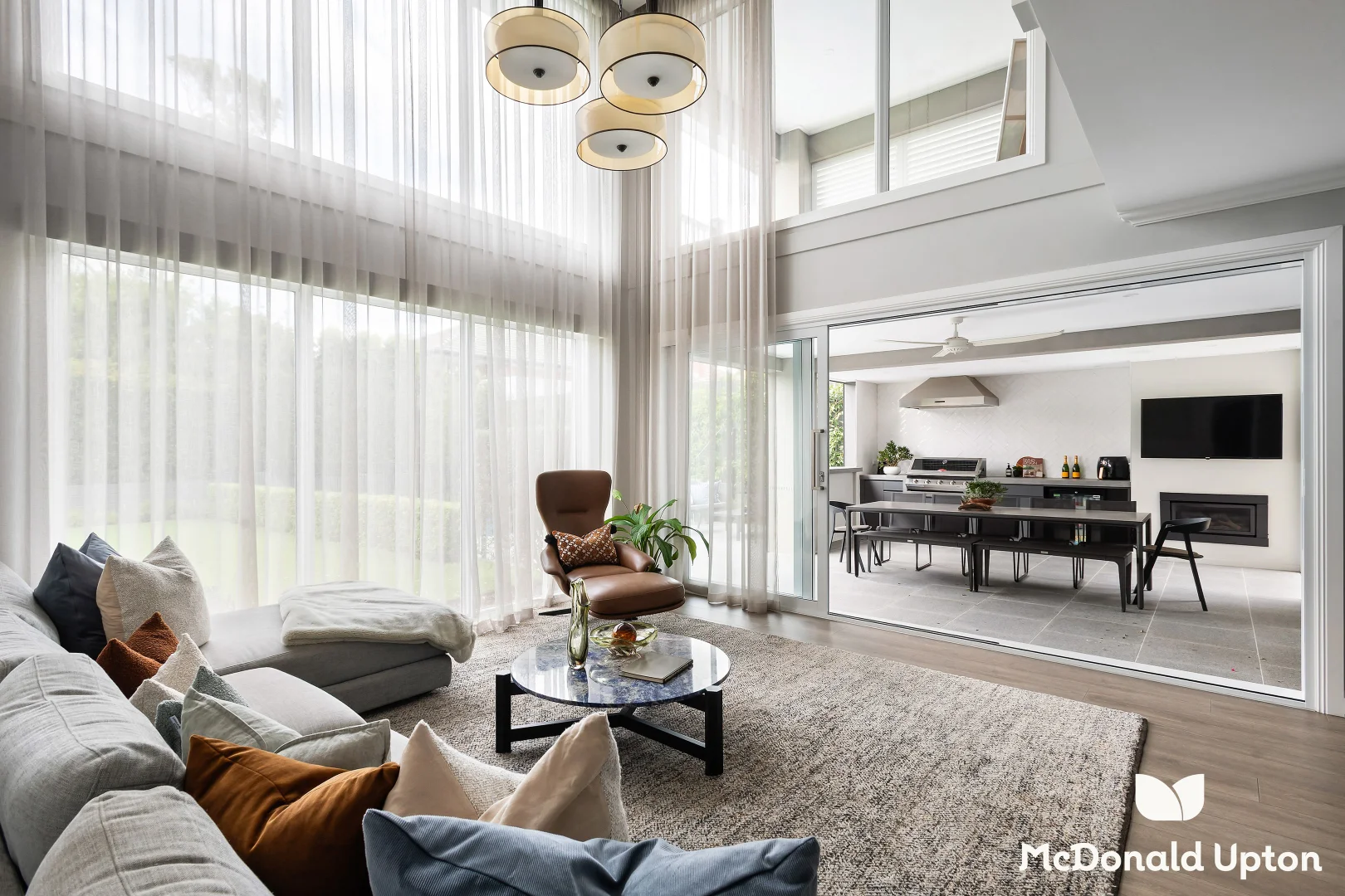 Additional image 4 of 122 Woodland Street, Strathmore VIC 3041