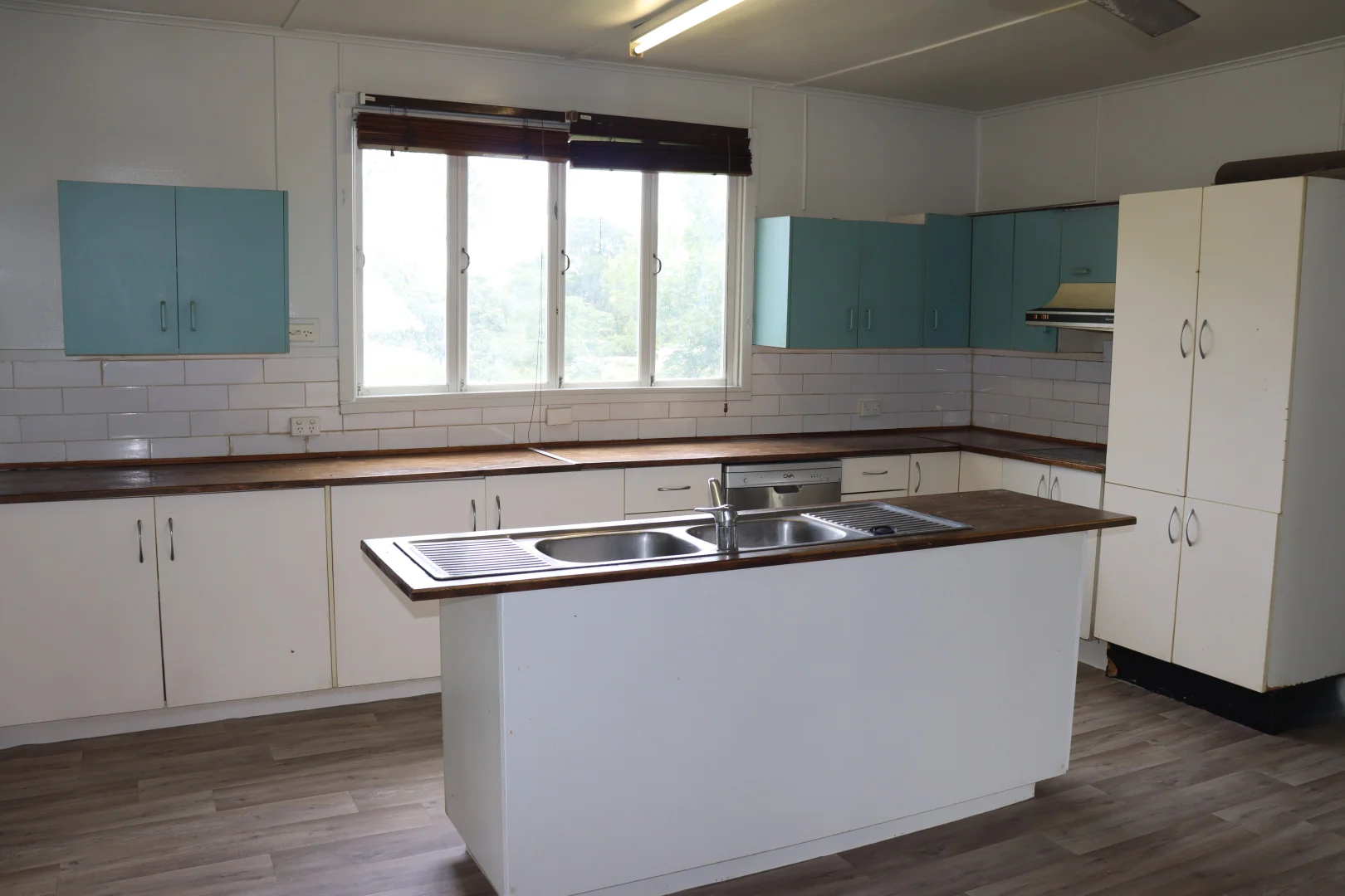 Additional image 4 of 21 Sixth Ave, Scottville QLD 4804