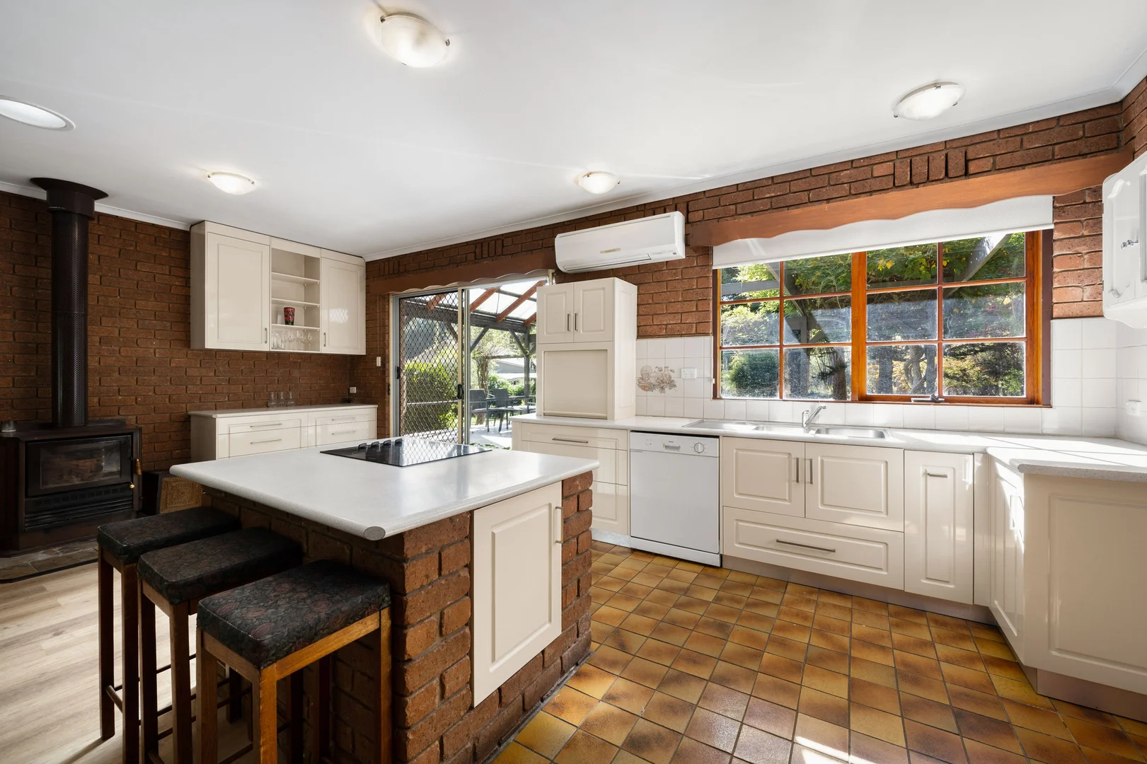 Additional image 9 of 839 Great Alpine Road, Freeburgh VIC 3741