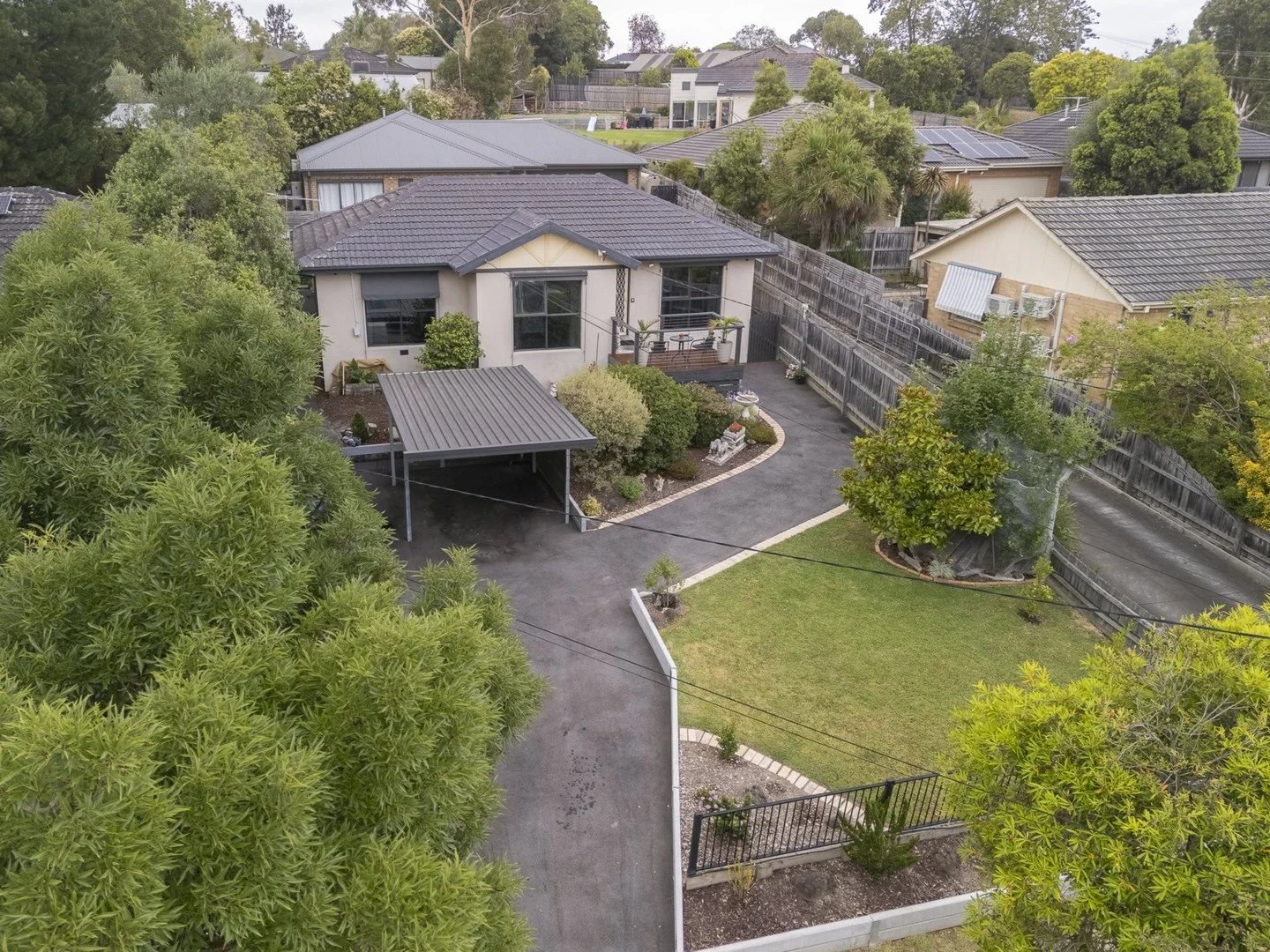 18 Sheldon Avenue, Mooroolbark VIC 3138