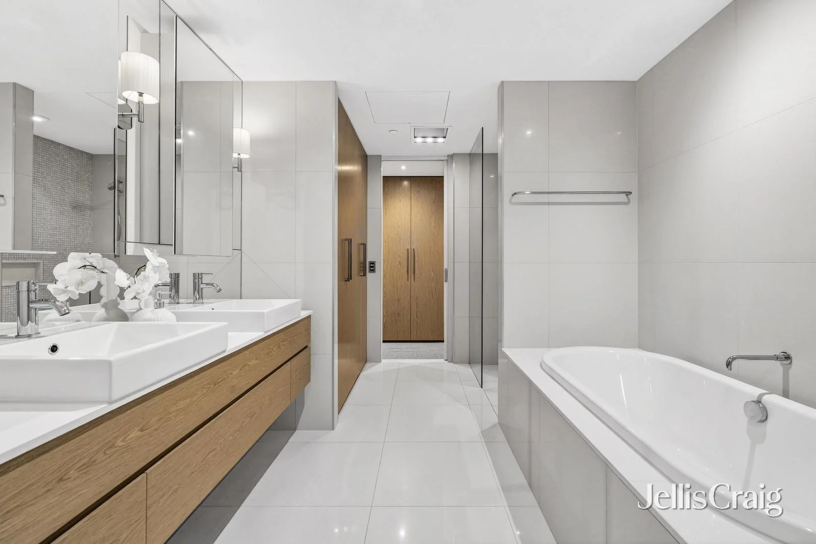 Additional image 8 of 302/6-8 Eastern Beach Road, Geelong VIC 3220