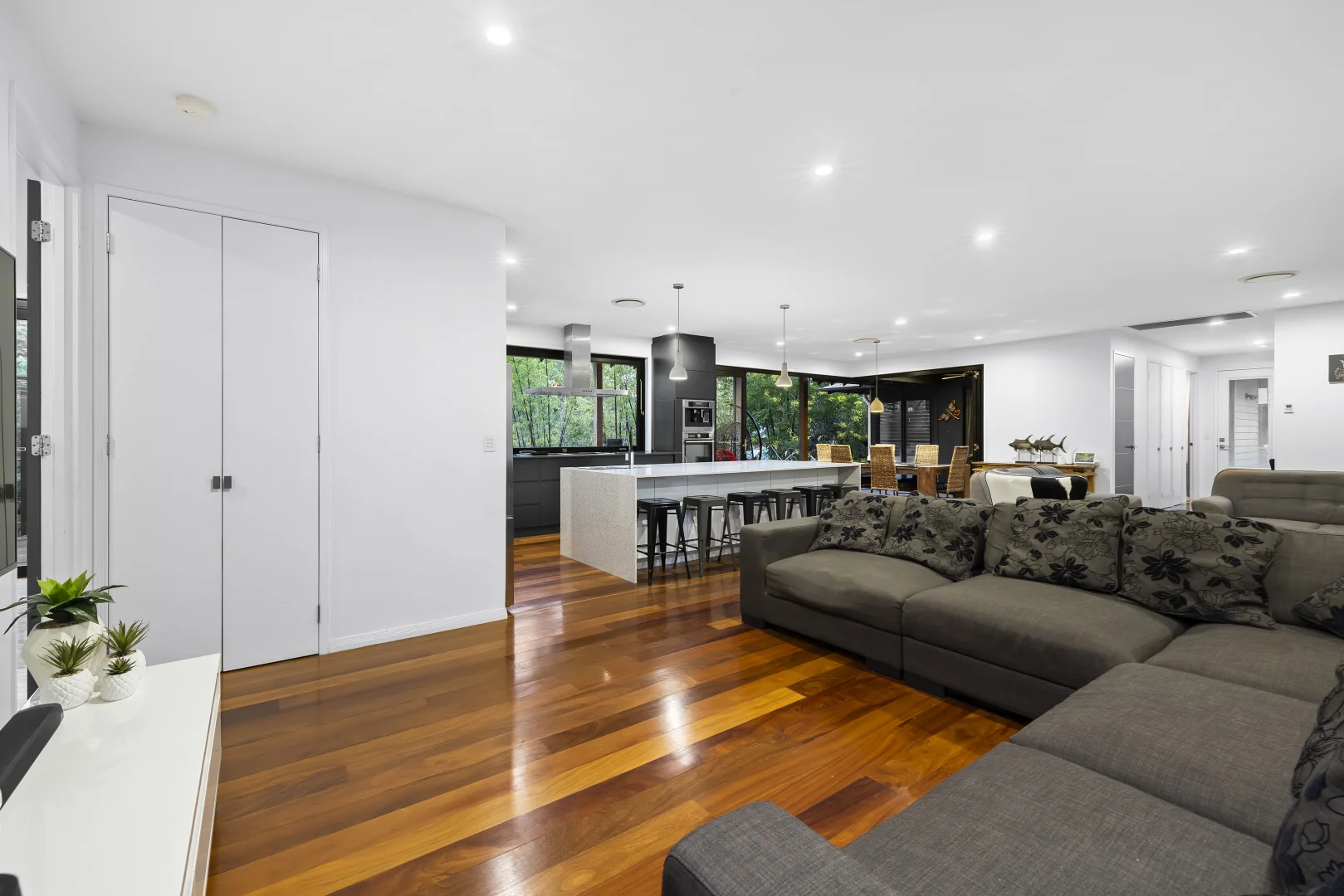 Additional image 5 of 182 Jones Road, Bellbird Park QLD 4300