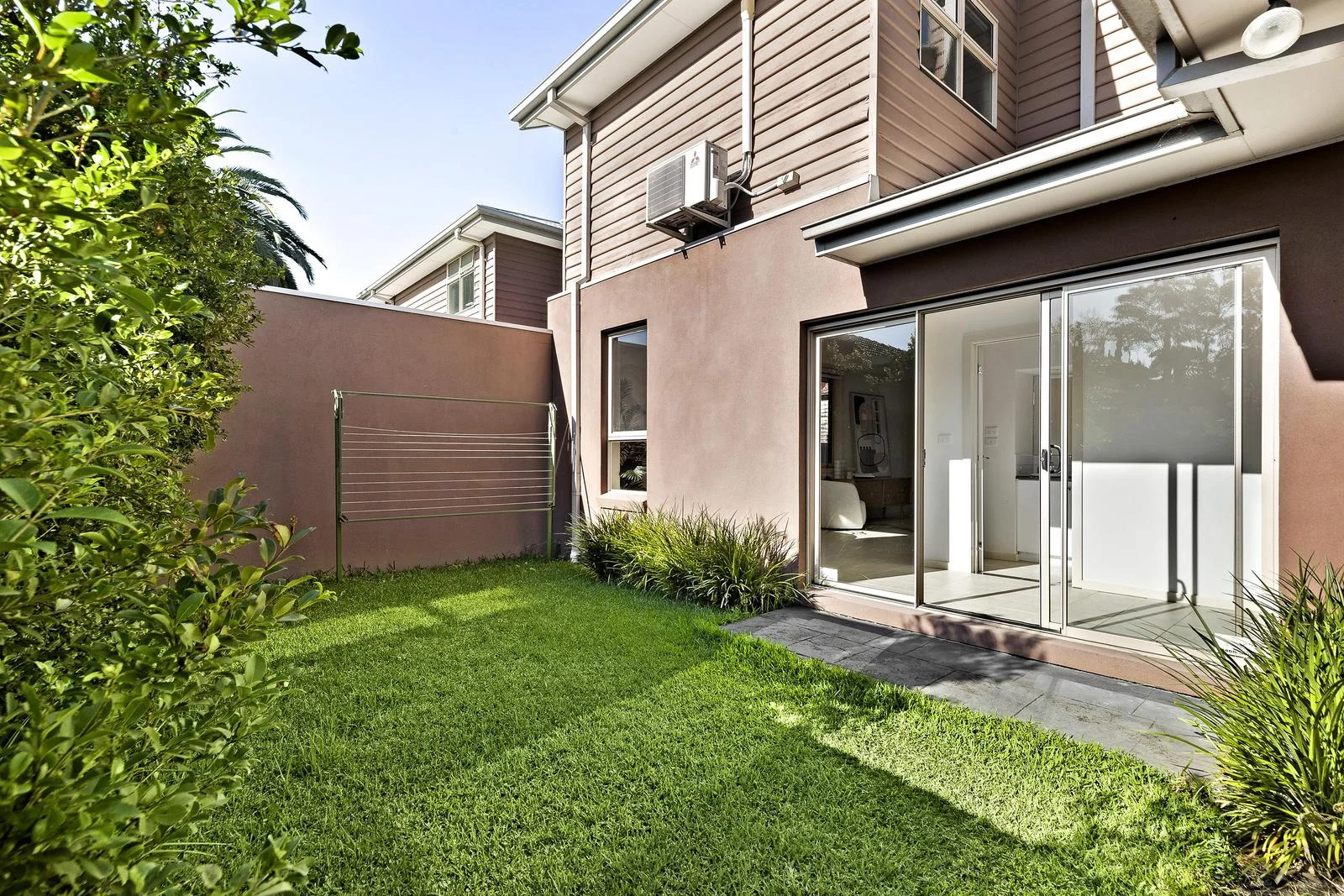 Additional image 9 of 2/110 Ford Street, Ivanhoe VIC 3079