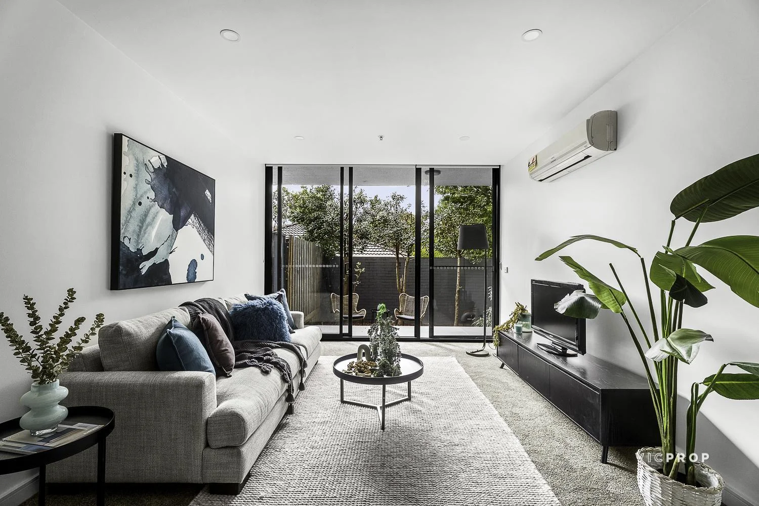 1/802 Elgar Road, Doncaster VIC 3108