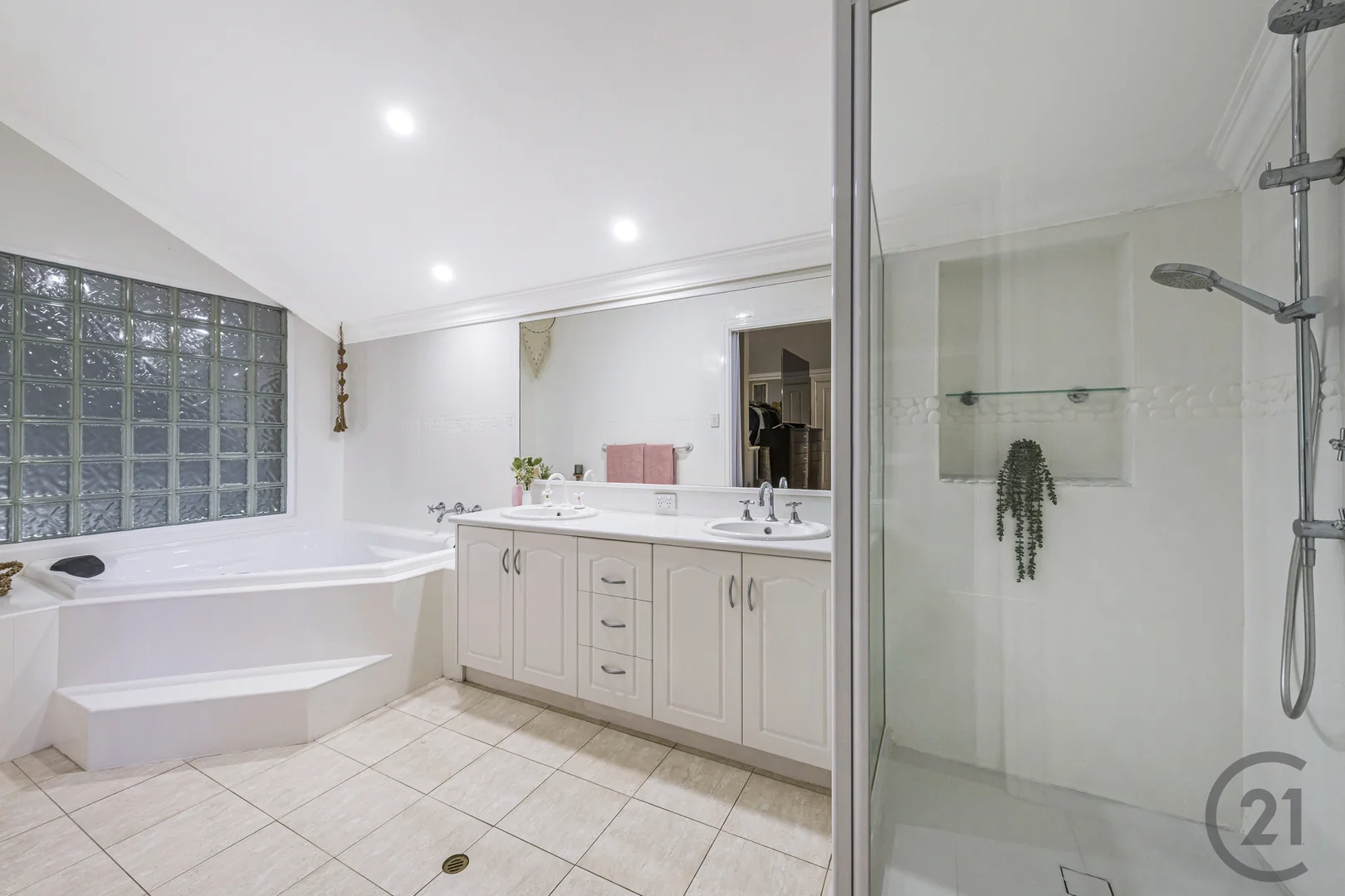 Additional image 5 of 14 Empress Court, Barragup WA 6209