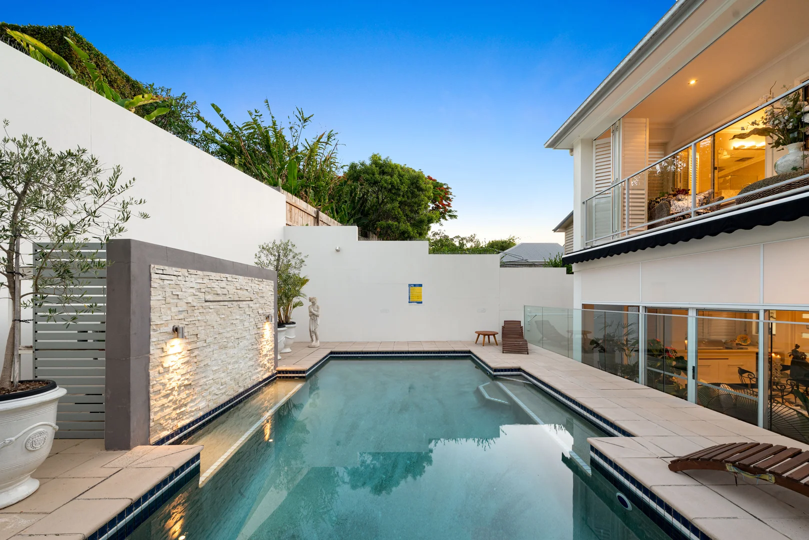 21 Lynell Street, Hamilton QLD 4007