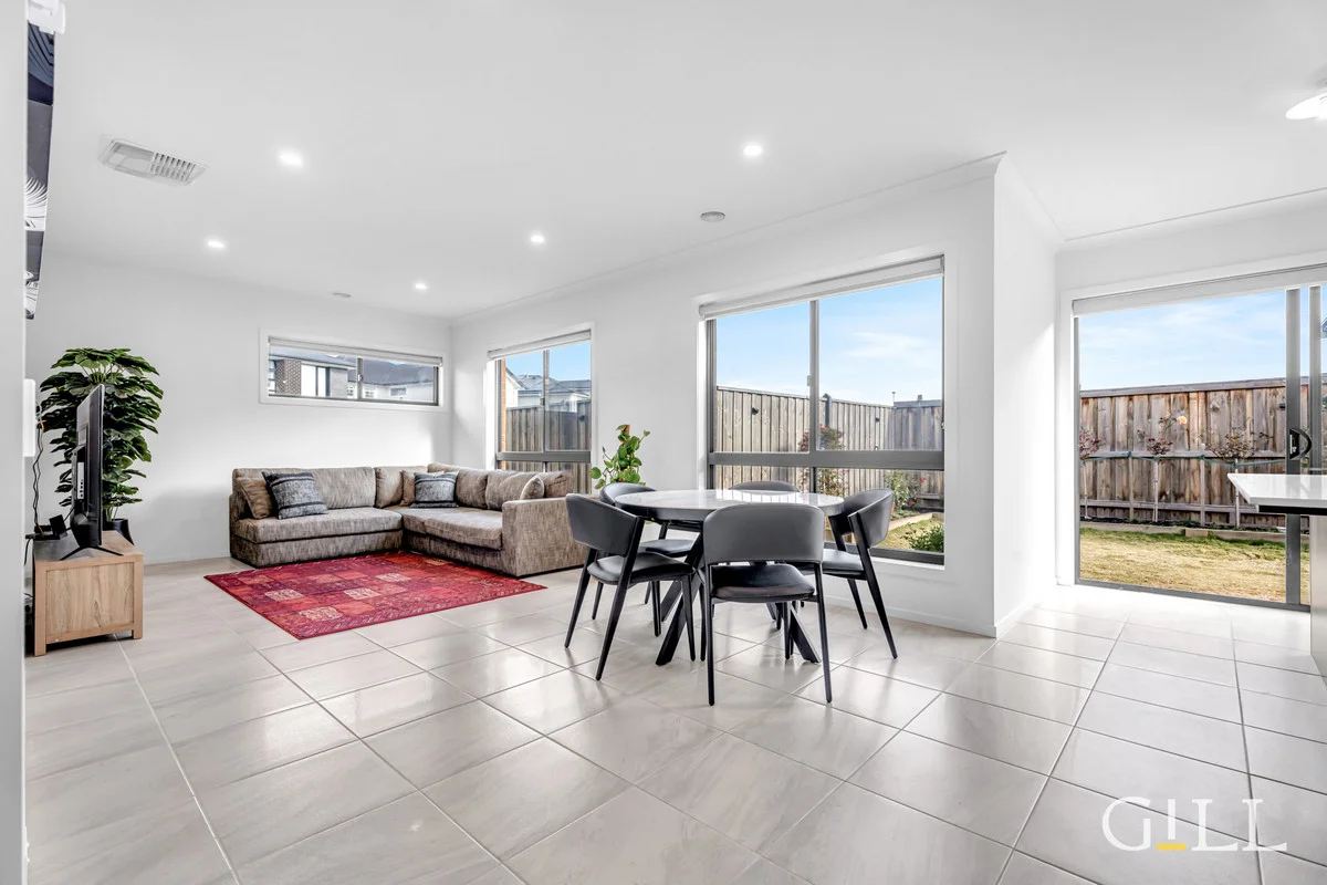 Additional image 10 of 1 Kenana Street, Clyde North VIC 3978