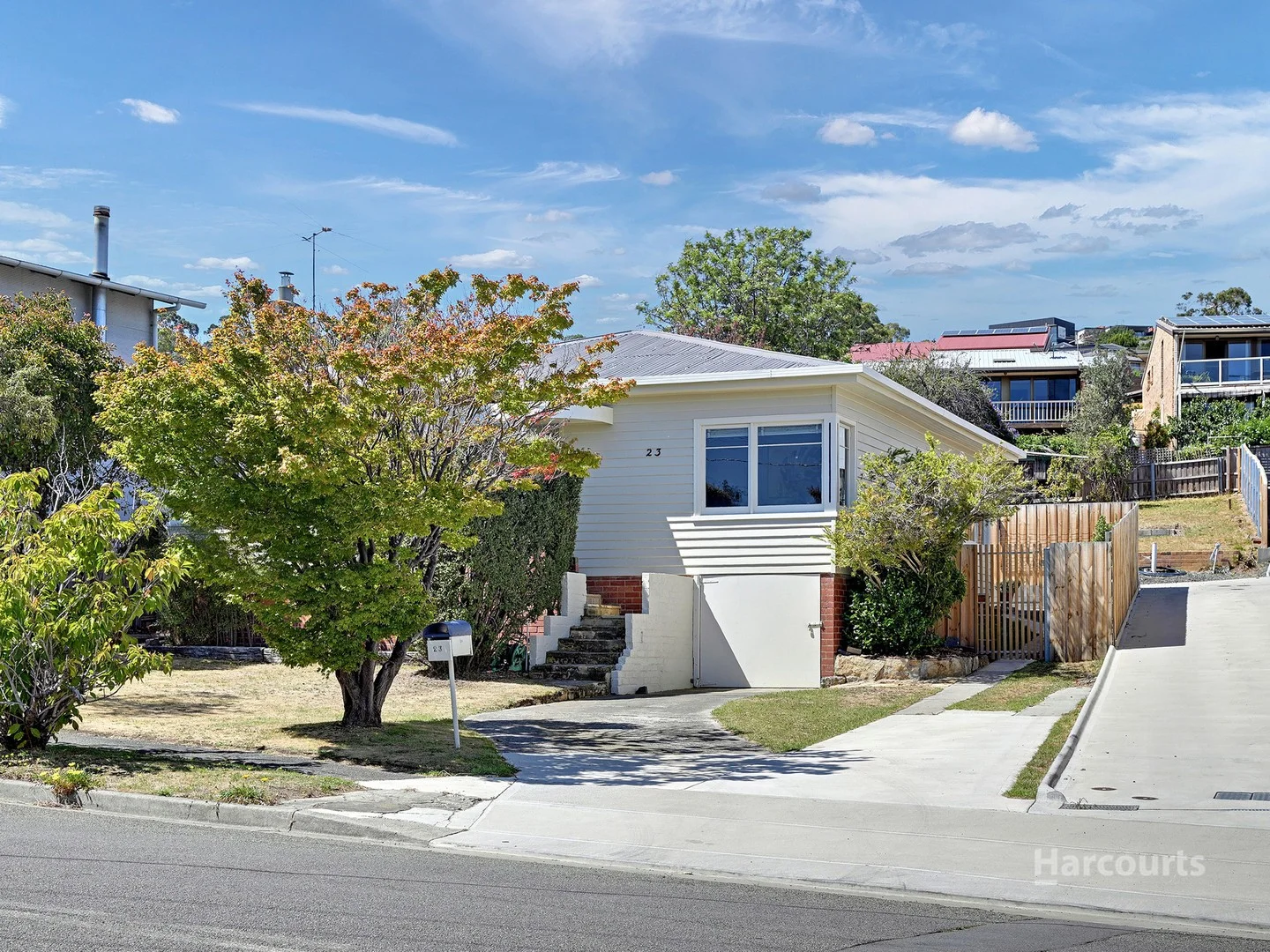 23 Beach Road, Lindisfarne TAS 7015