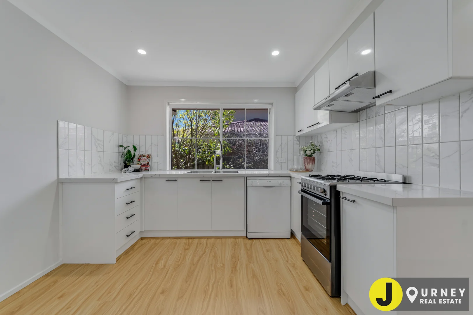 Additional image 6 of 3/36 Panoramic Grove, Glen Waverley VIC 3150