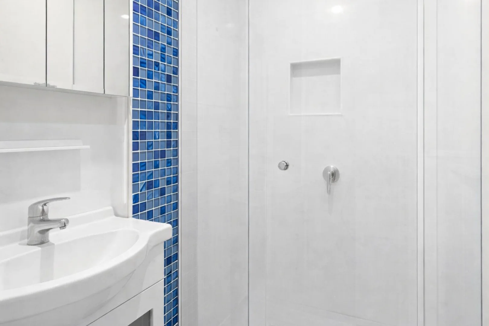 Additional image 12 of 2/4 Telopea Street, Labrador QLD 4215