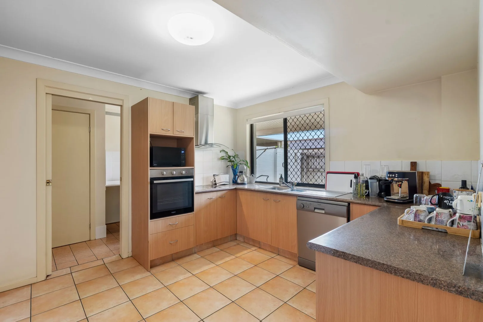 Additional image 3 of 2/5 Brittney Court, Ashmore QLD 4214