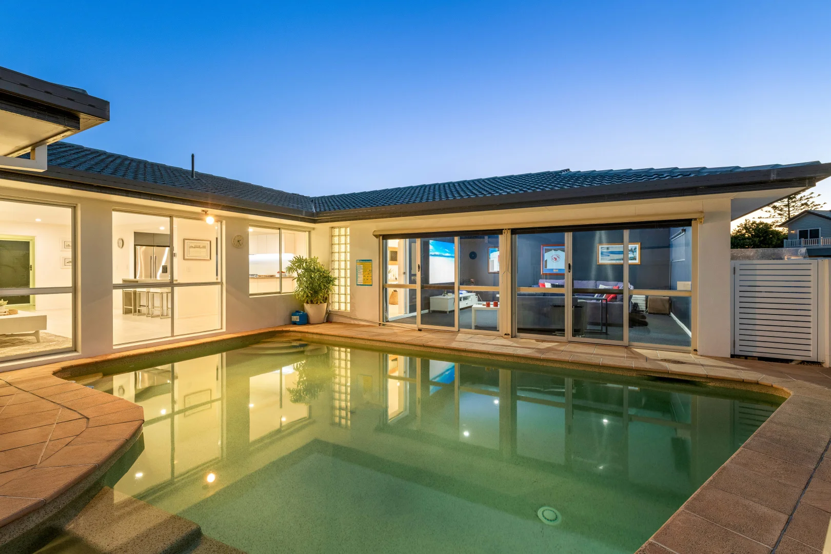 Additional image 12 of 22 Platypus Avenue, Sorrento QLD 4217