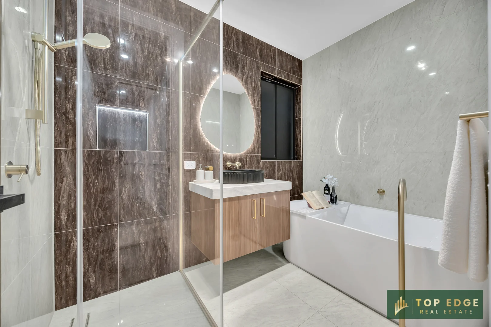 Additional image 33 of 11 Alrose Grove, Deanside VIC 3336