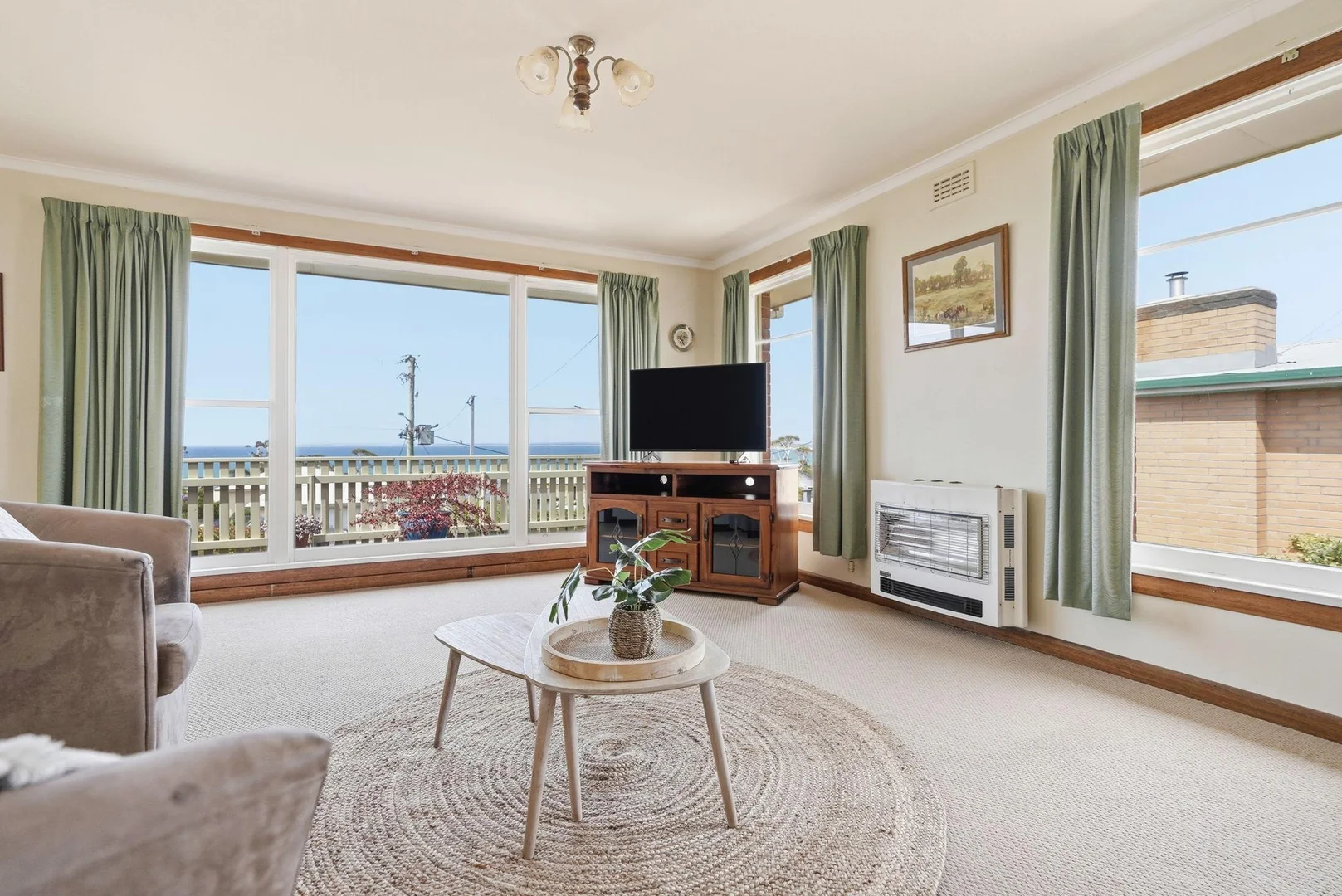 Additional image 4 of 2 Barnett Crescent, Bridport TAS 7262