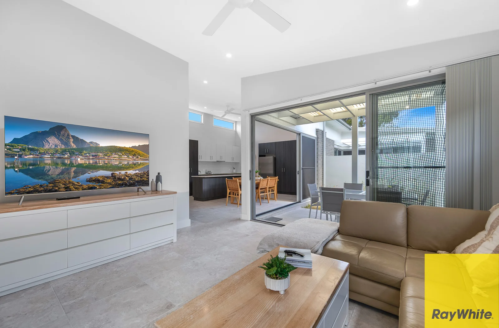 Additional image 4 of 2/30 King Street, Umina Beach NSW 2257