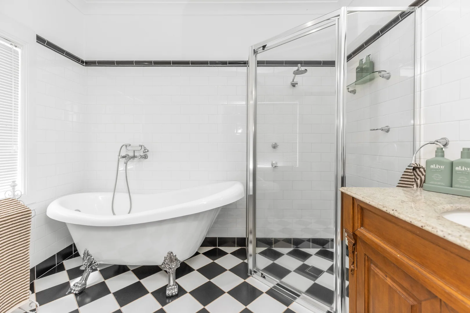 Additional image 15 of 45 Railway Parade, Junee NSW 2663