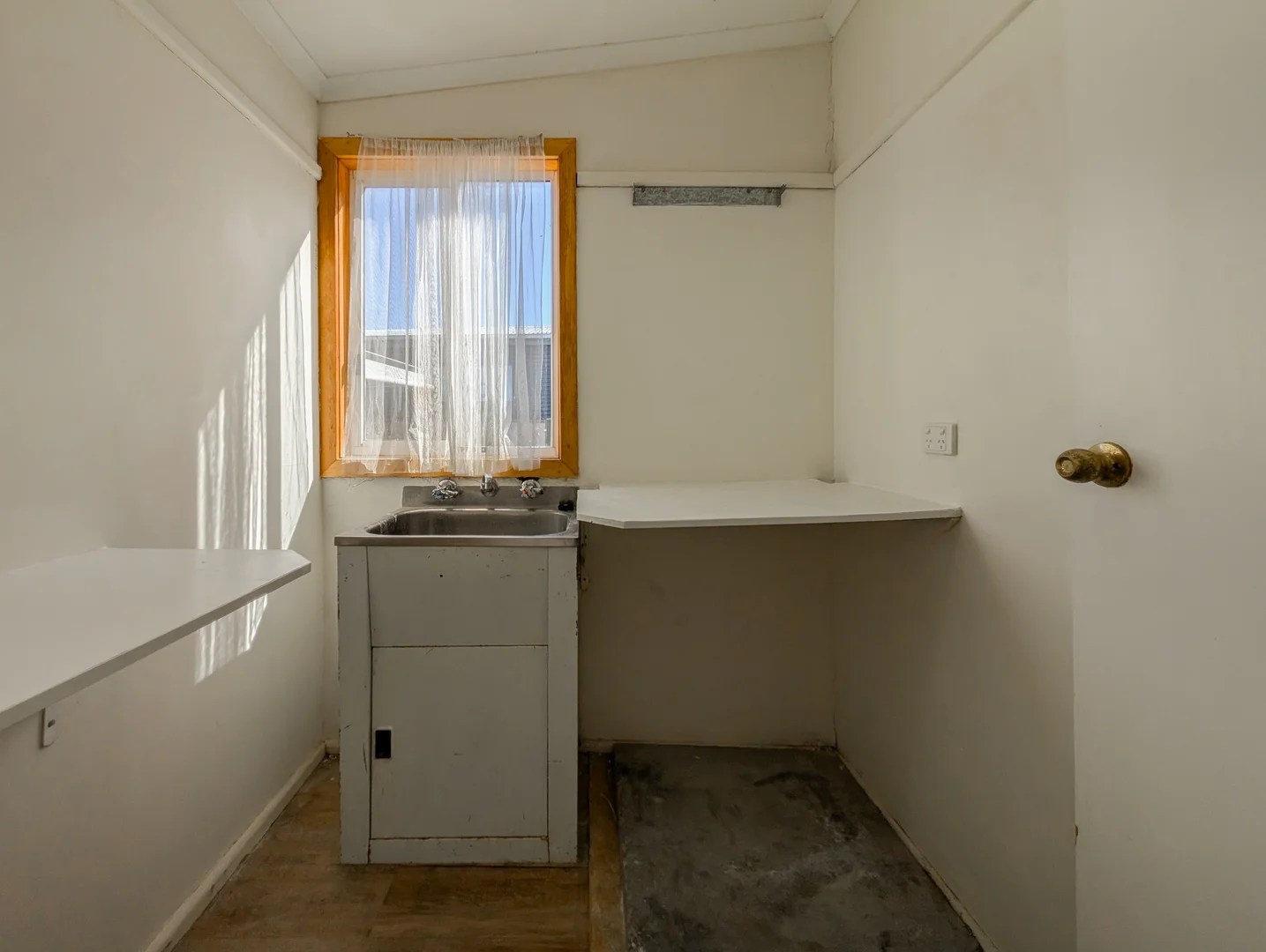 Additional image 21 of 12 El Alamein Avenue, Swan Hill VIC 3585