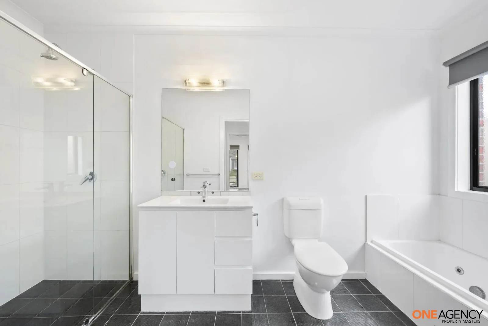 Additional image 5 of 8 Payton Crescent, Canadian VIC 3350