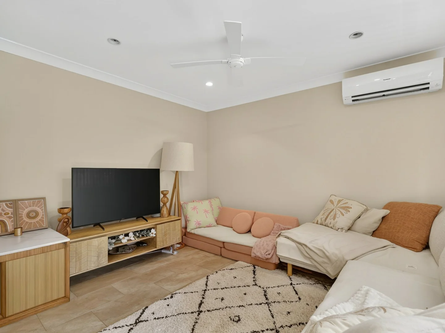 Additional image 19 of 9 & 9a Chisholm Avenue, Lake Munmorah NSW 2259