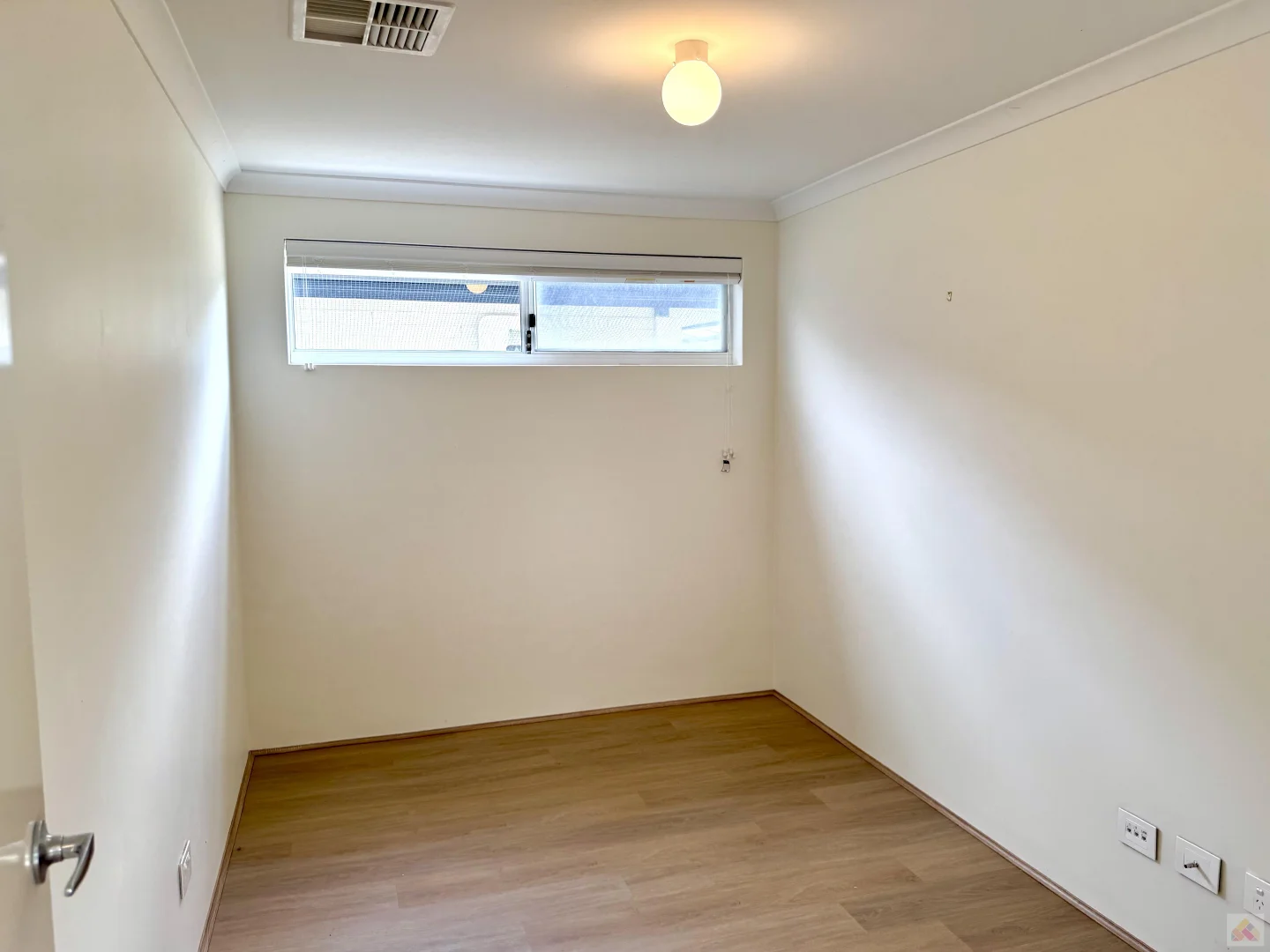 Additional image 21 of 8 Willis Road, Beaconsfield WA 6162